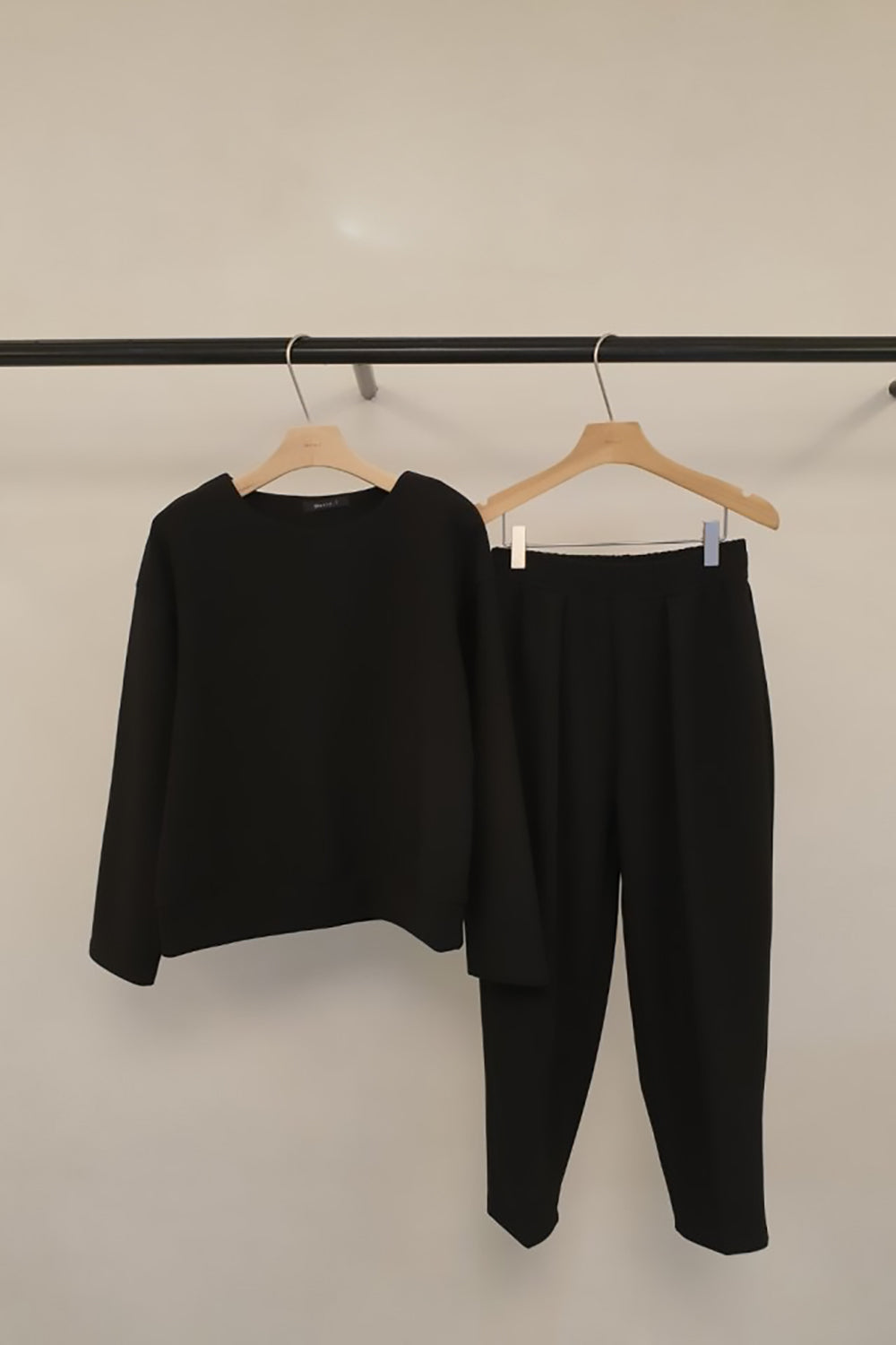 Liora Crewneck & Pants Set