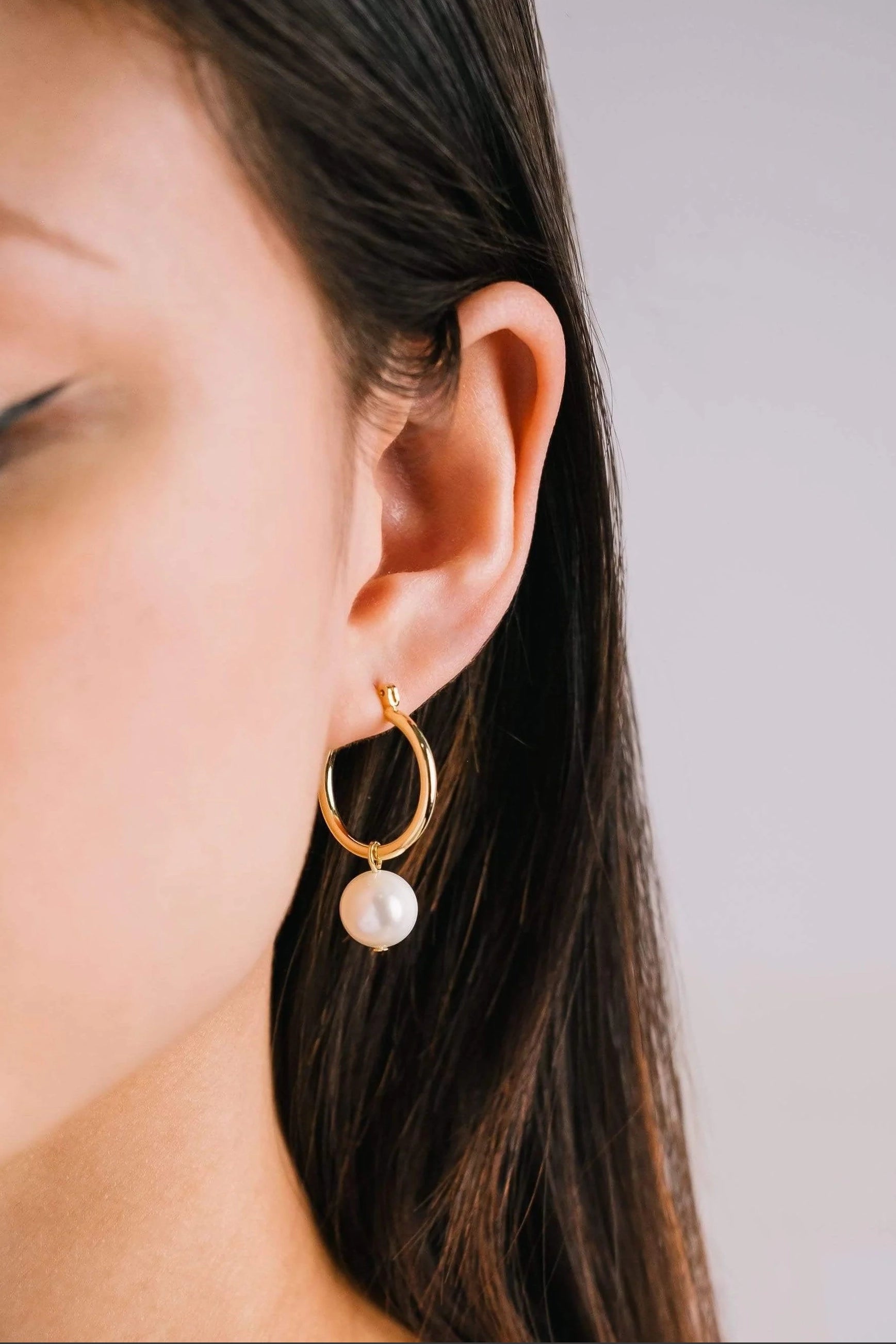 Andie Pearl Hoop Earrings