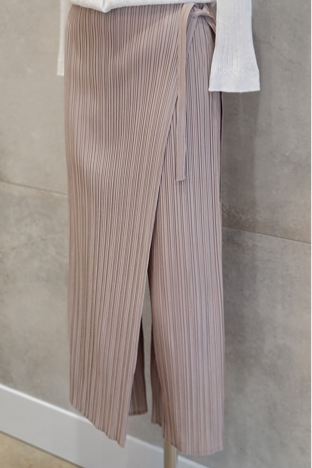 Wrap Detail Pleated Pants