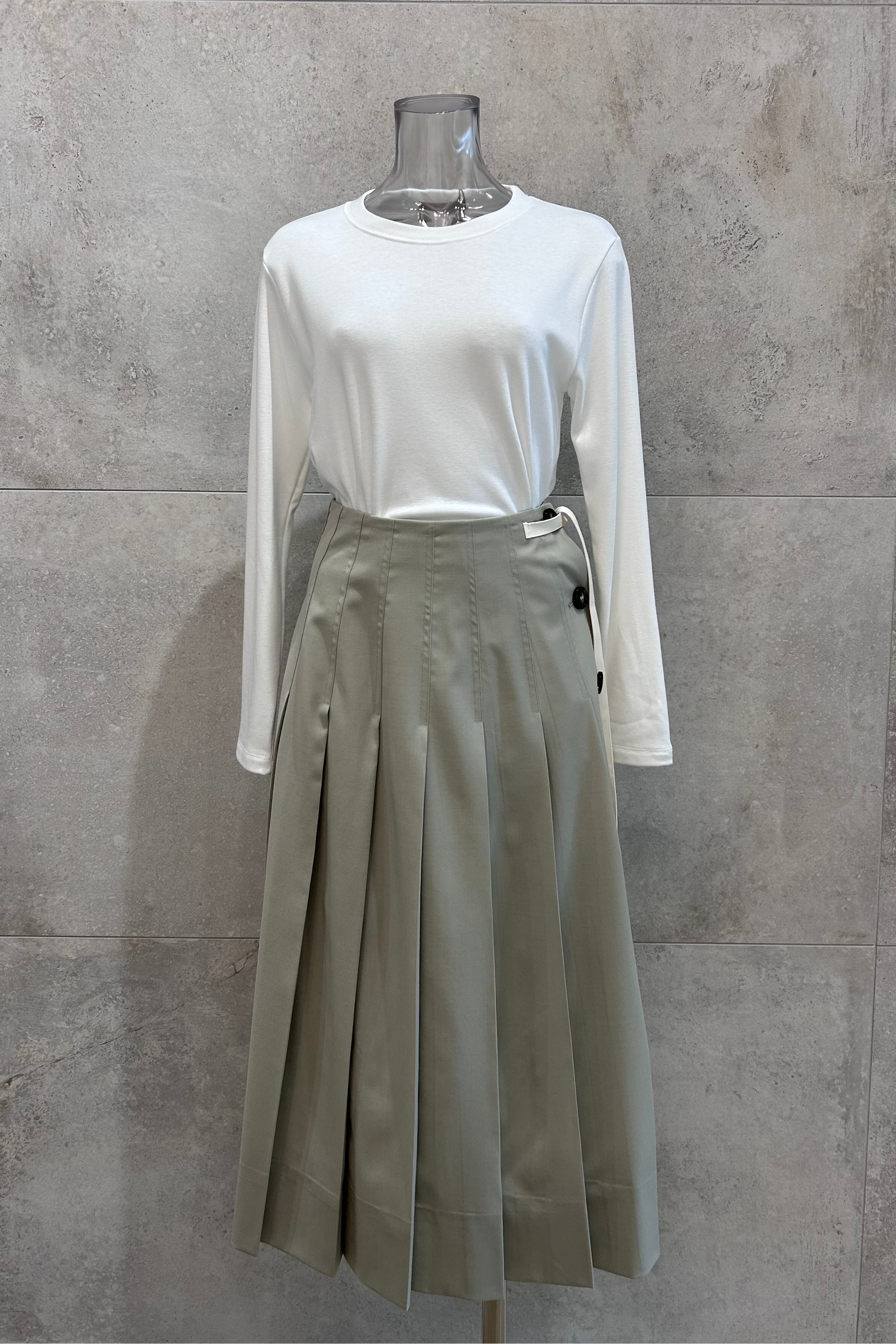 Shin Pleated Midi Skirt