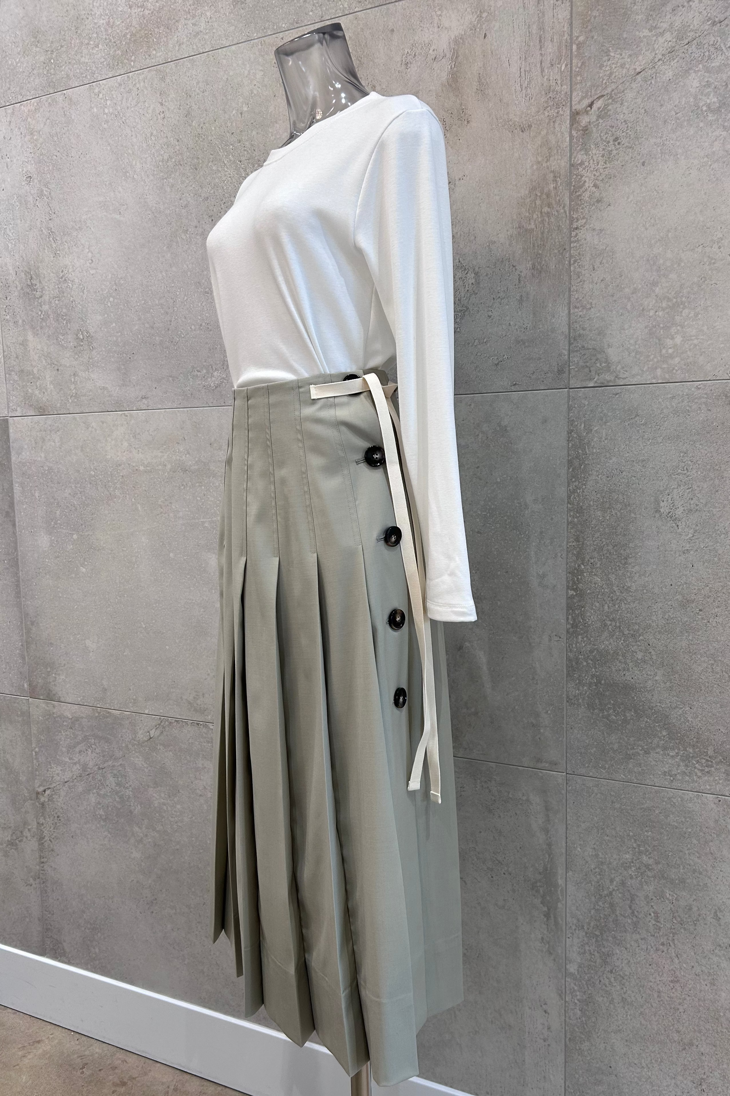Shin Pleated Midi Skirt