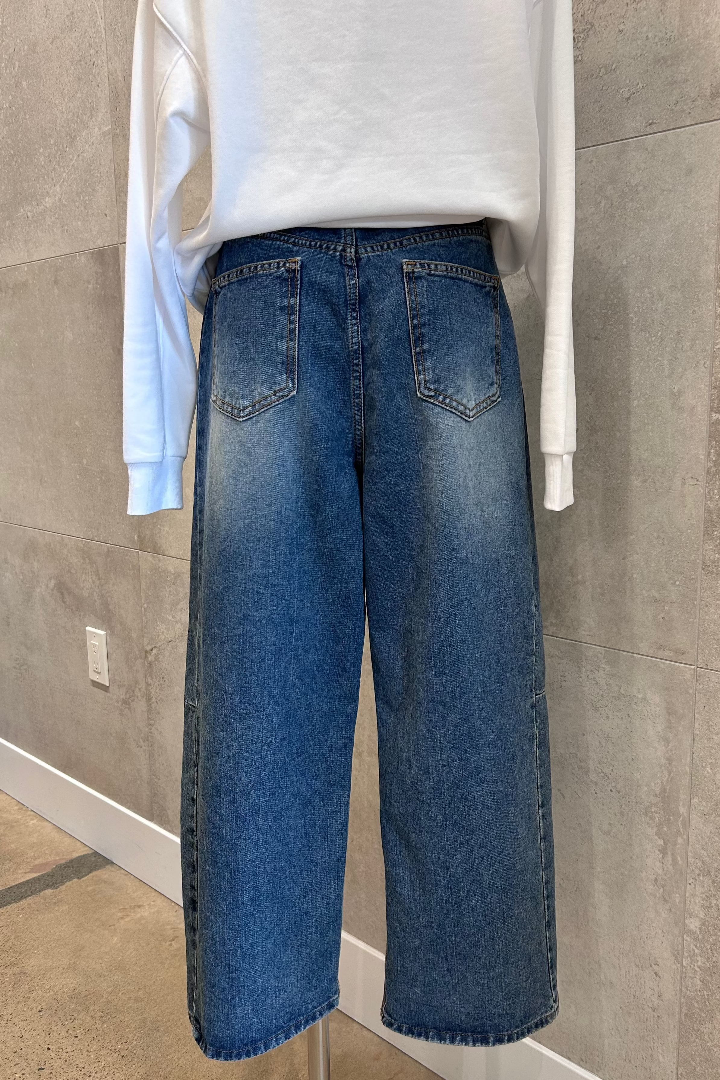 Yena Side Seam Barrel Jeans