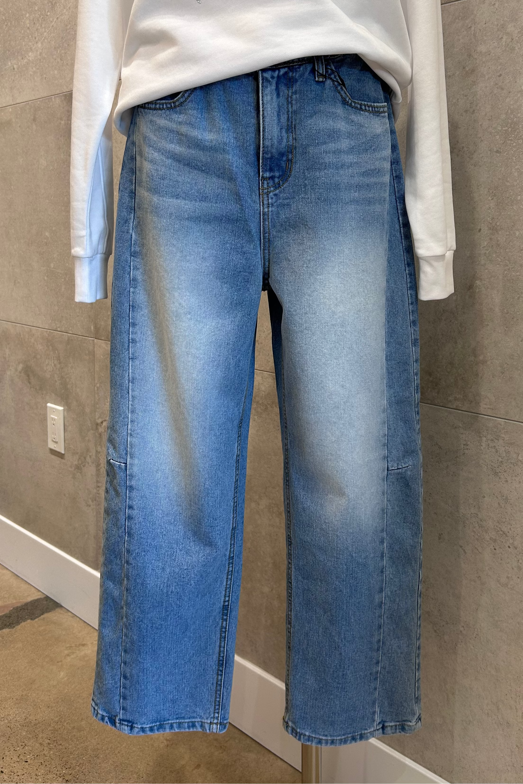 Yena Side Seam Barrel Jeans