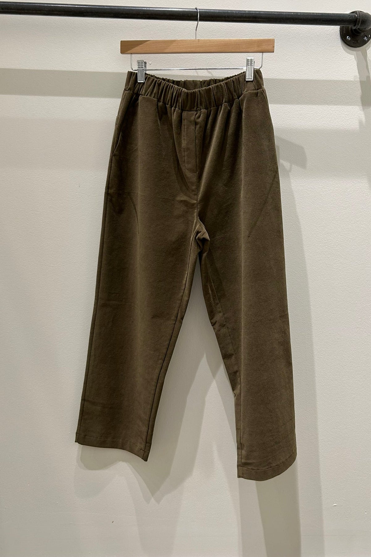 Velvet Straight-fit Pants
