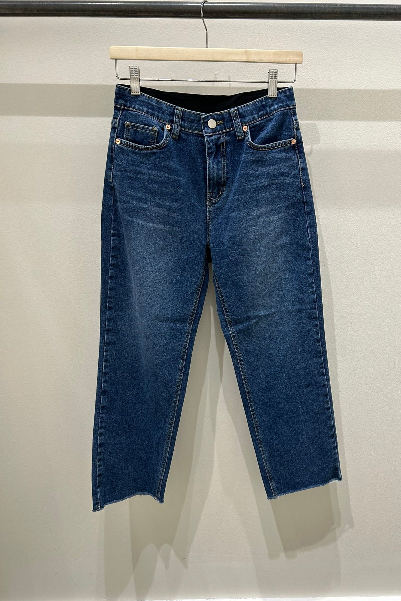 Raw Edge Slim Stretch Jeans