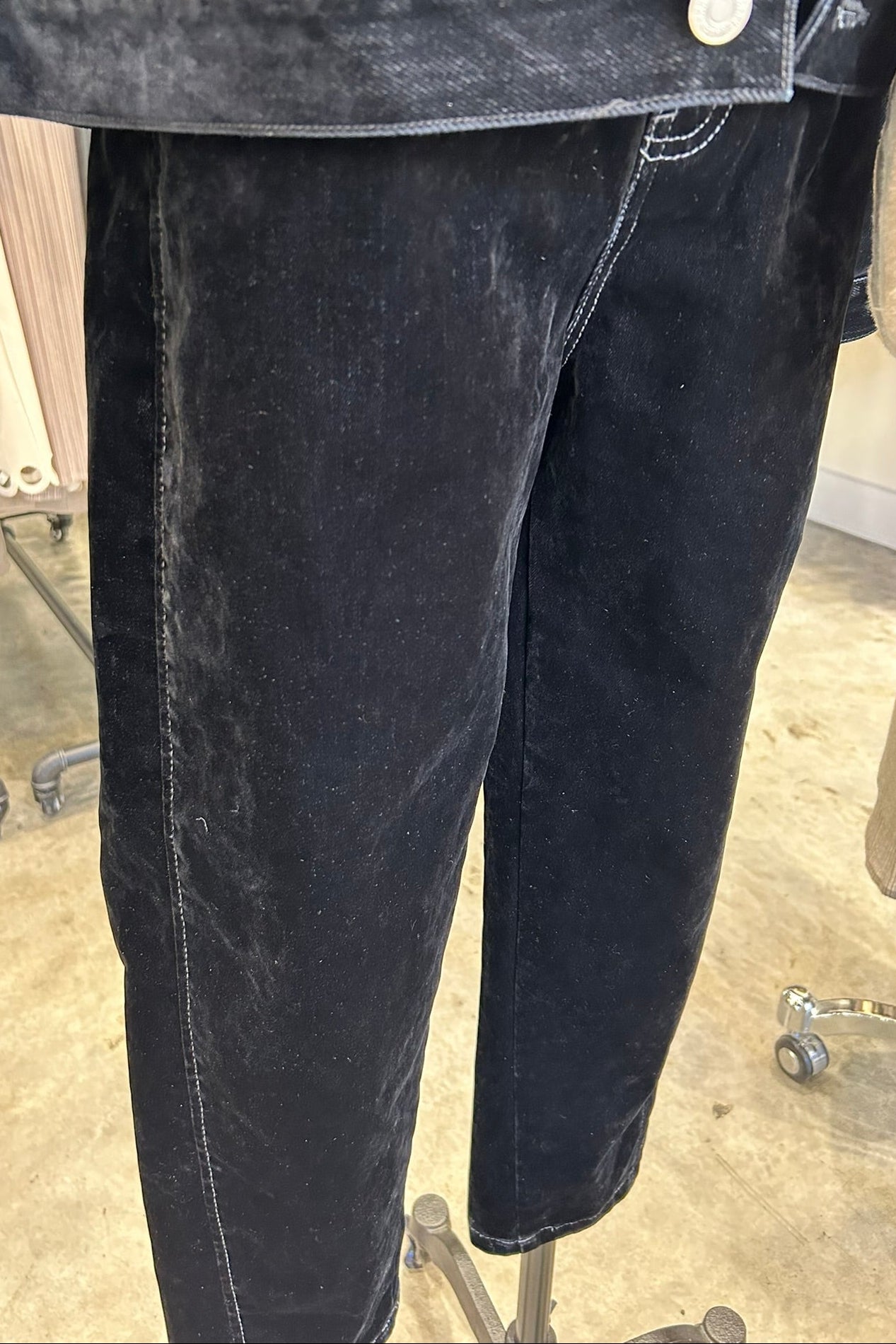 Velvet Touch Fleece Lined Relaxed Fit Jeans