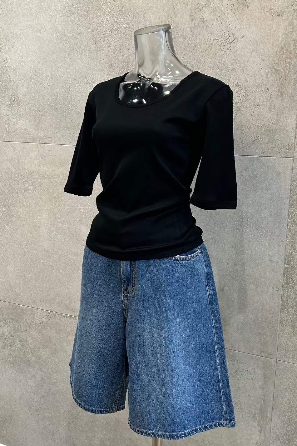 Back Buckle Bermuda Shorts