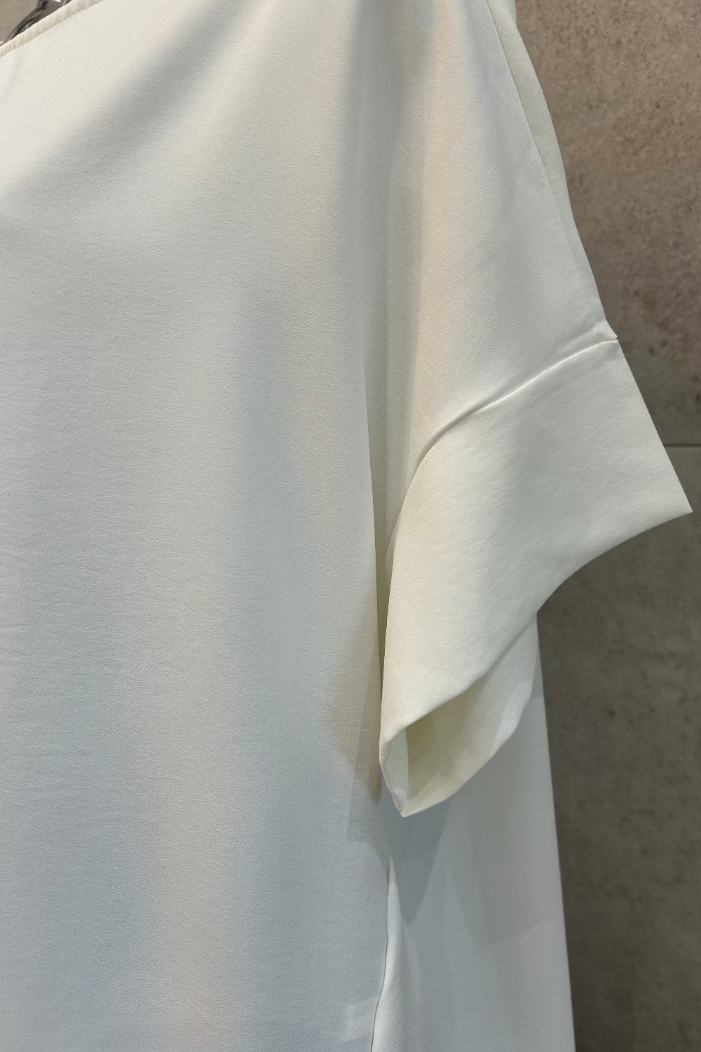 Breeze Drawstring Hem T-Shirt