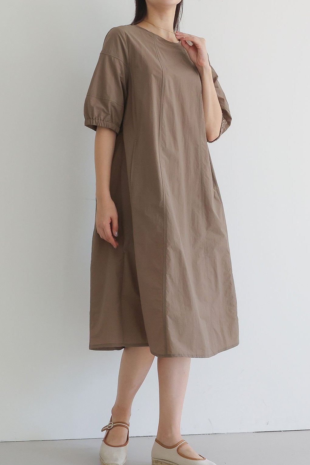 Crisp Short Sleeve Midi Dress
