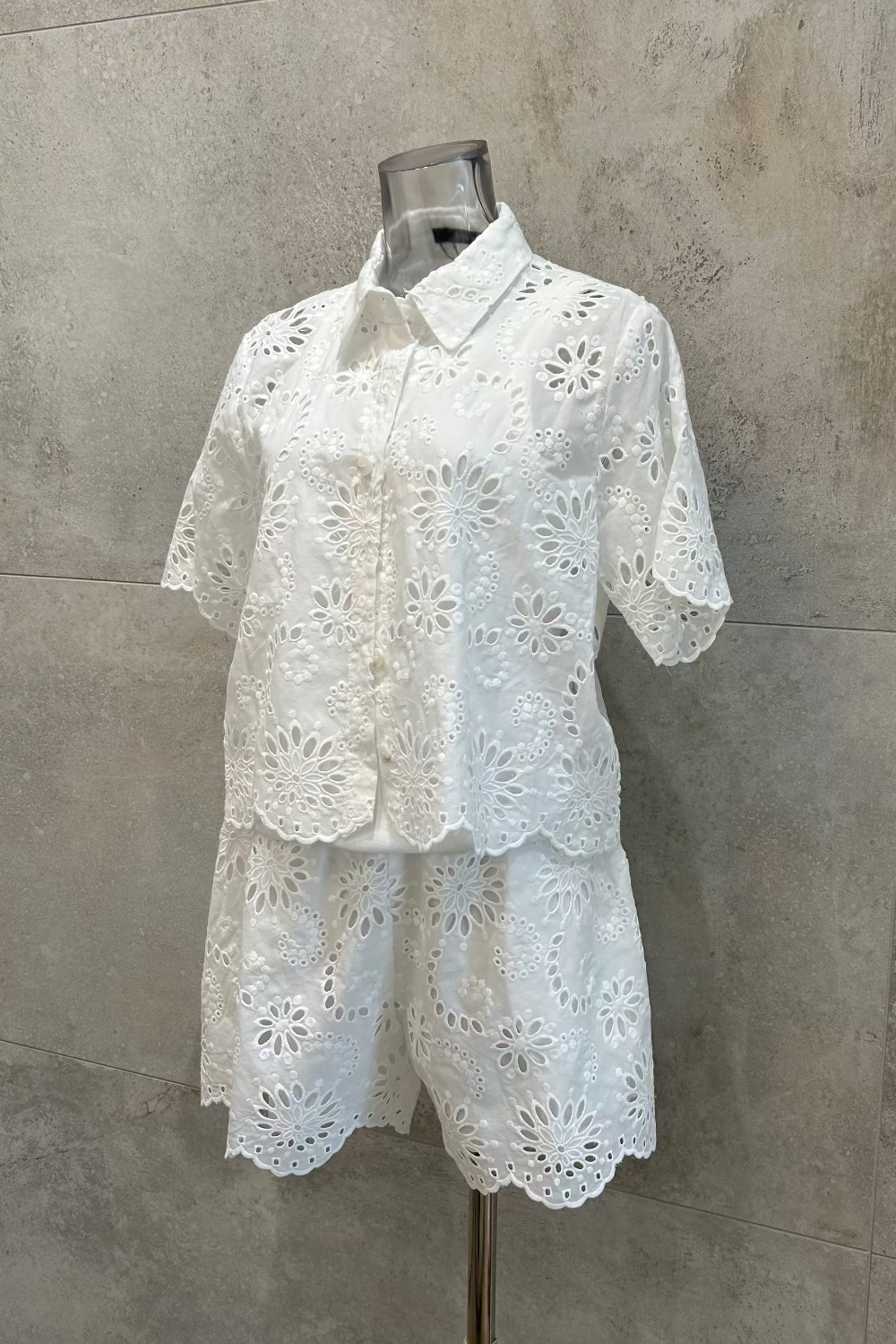 Eyelet Lace Pull On Shorts