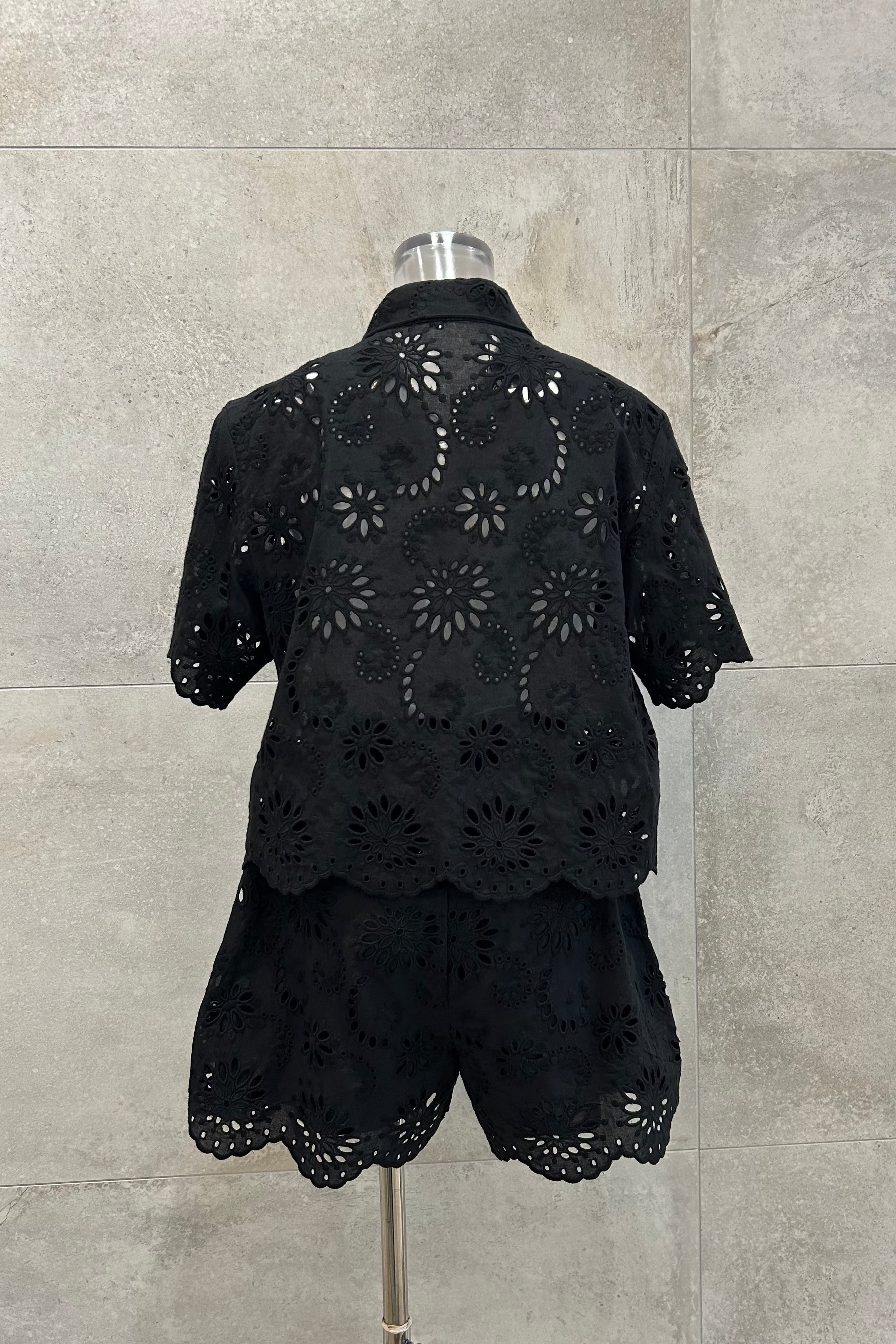 Eyelet Lace Pull On Shorts