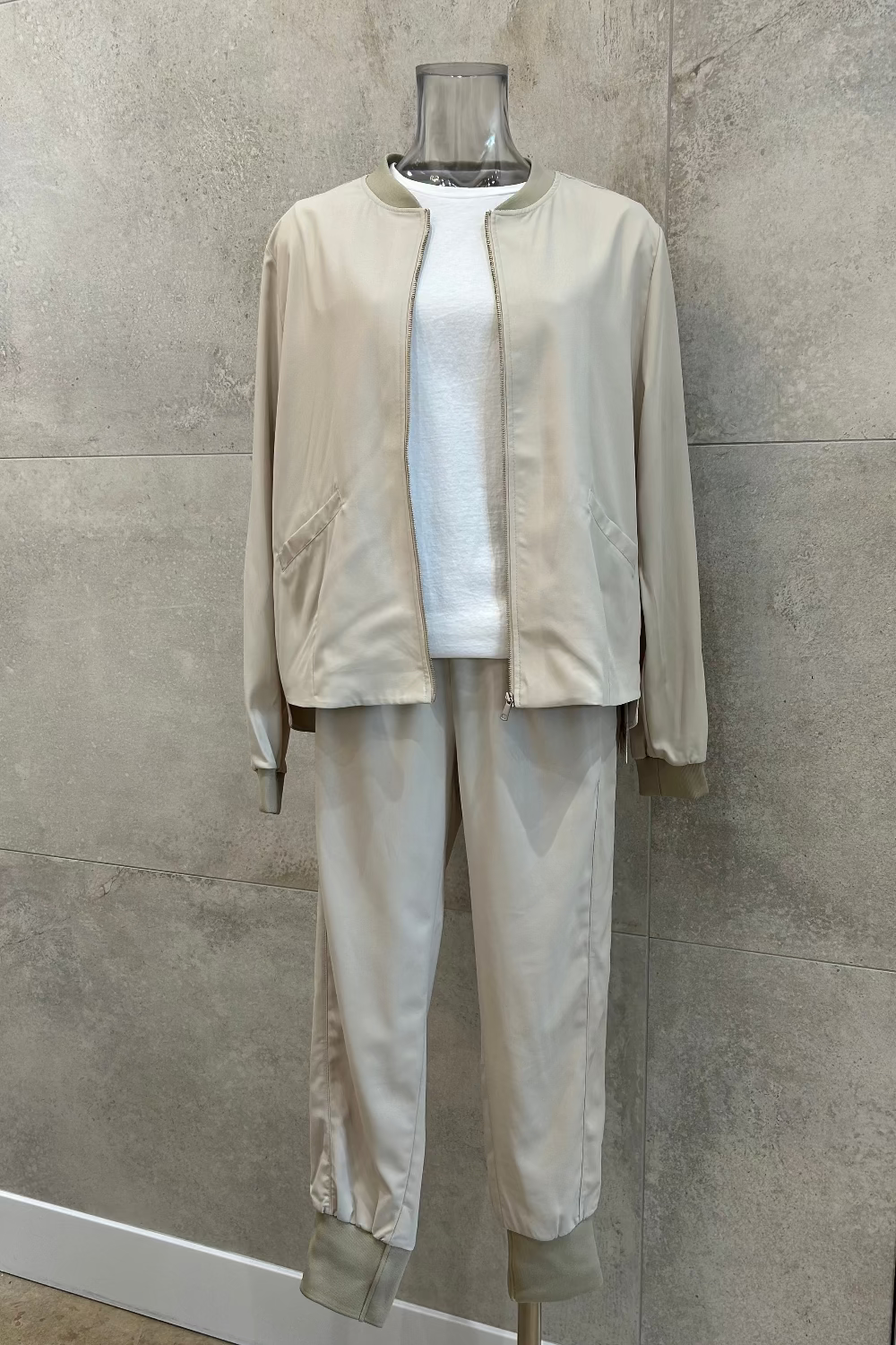 Leni Tech Jogger Pants