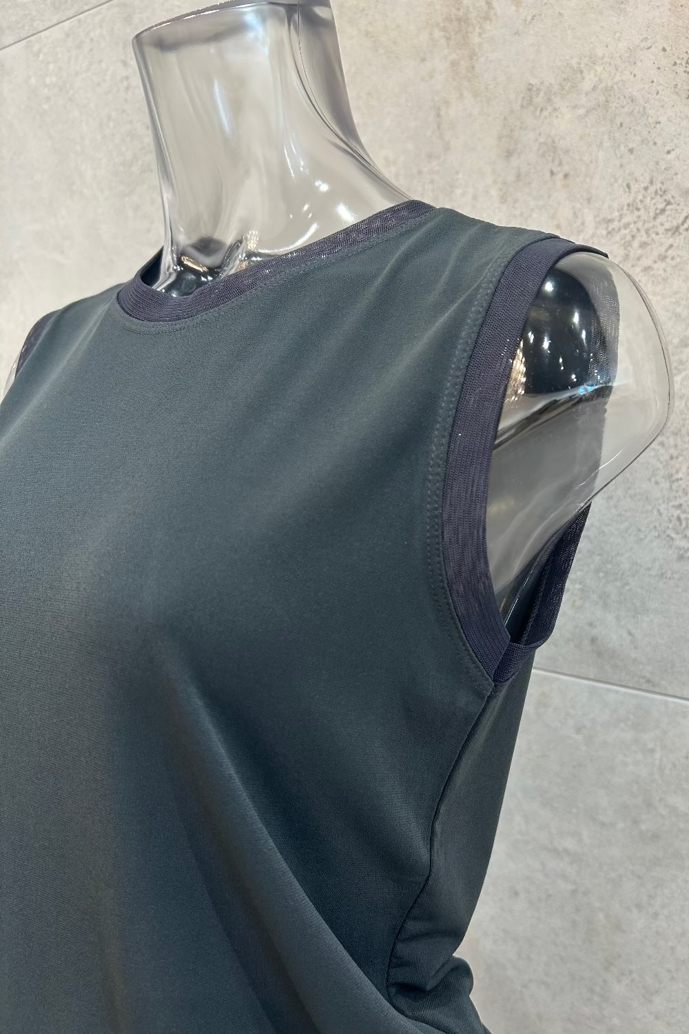 Mesh Trim Sleeveless T-Shirt