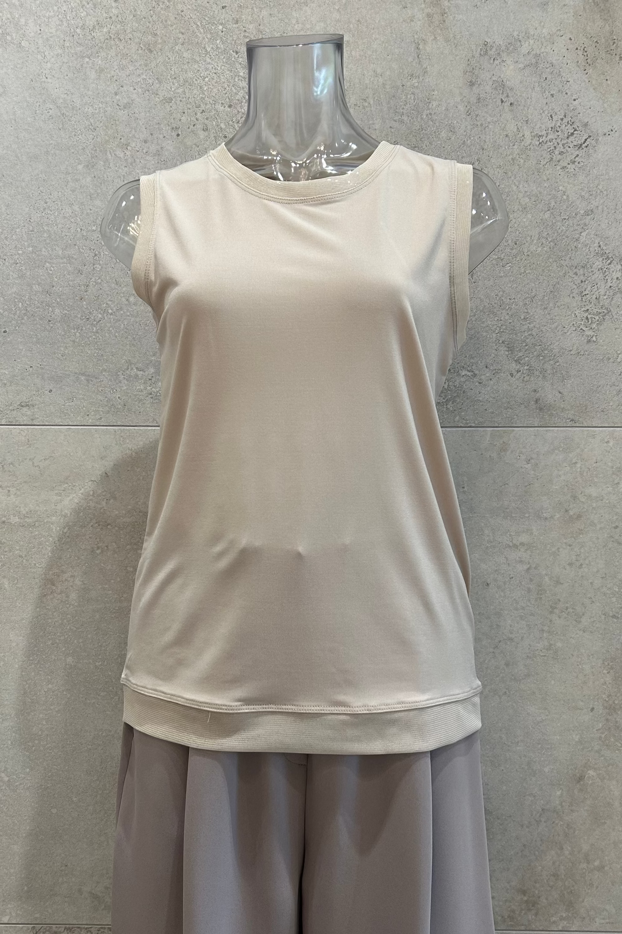 Mesh Trim Sleeveless T-Shirt