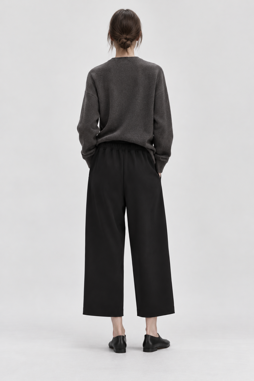 Semi Wide Crop Sweatpants
