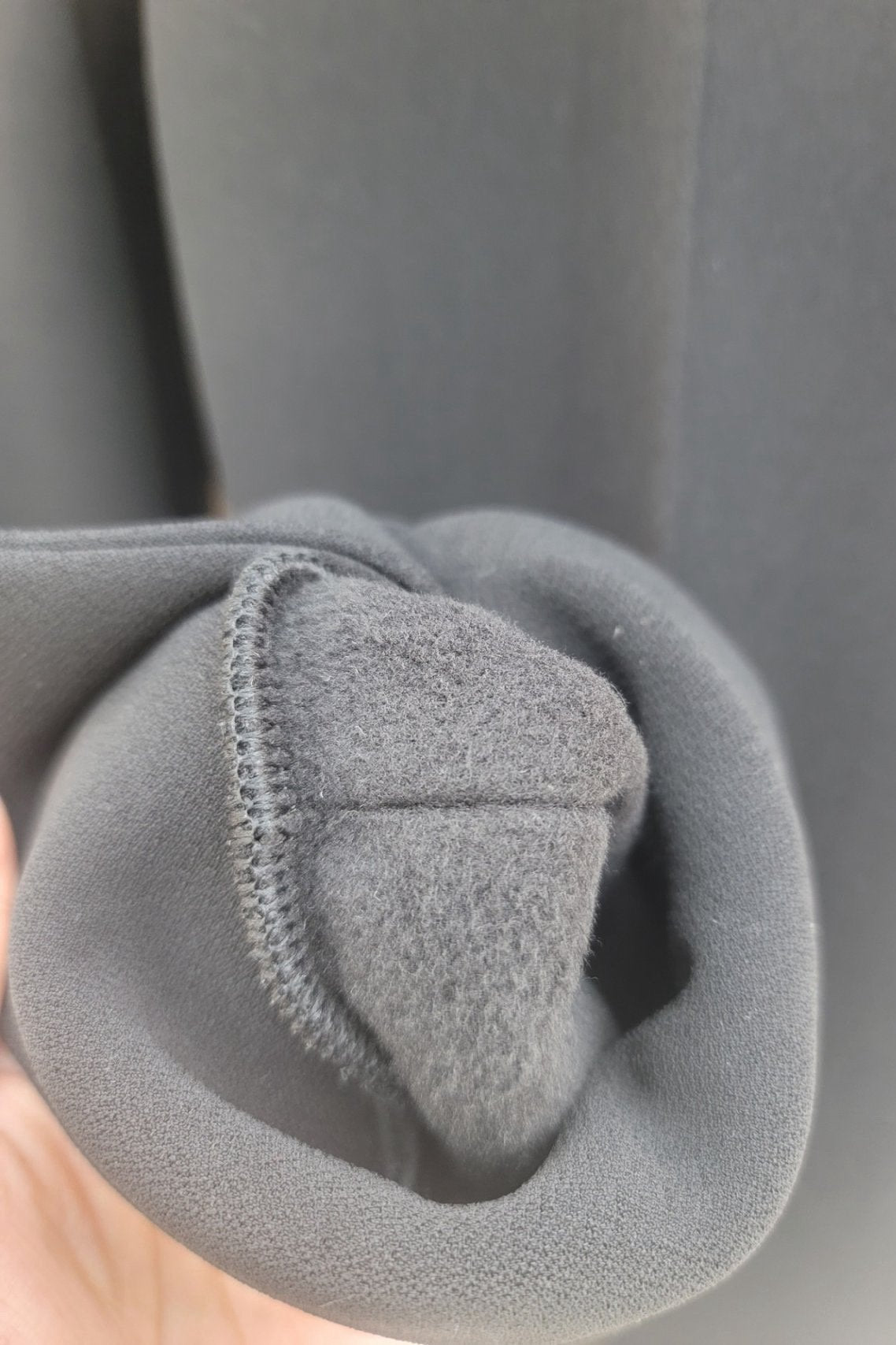 Pintuck Banding Jogger Fleece Lined Pants