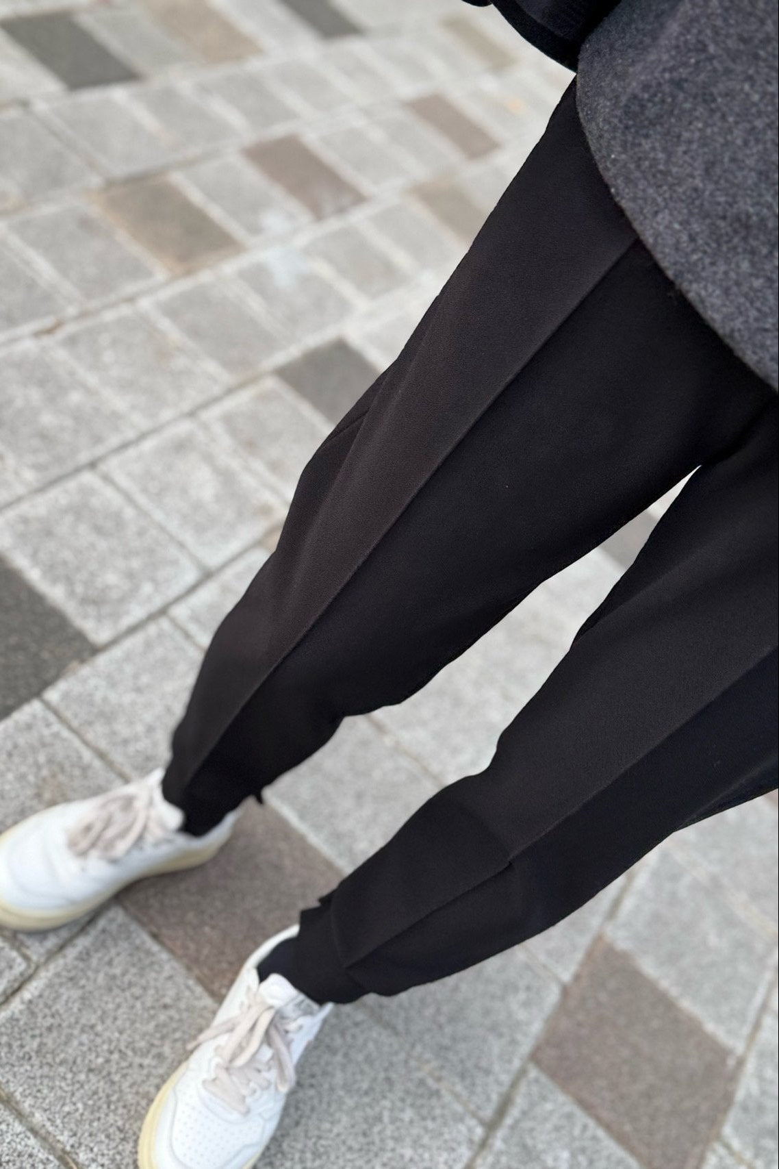 Pintuck Banding Jogger Fleece Lined Pants