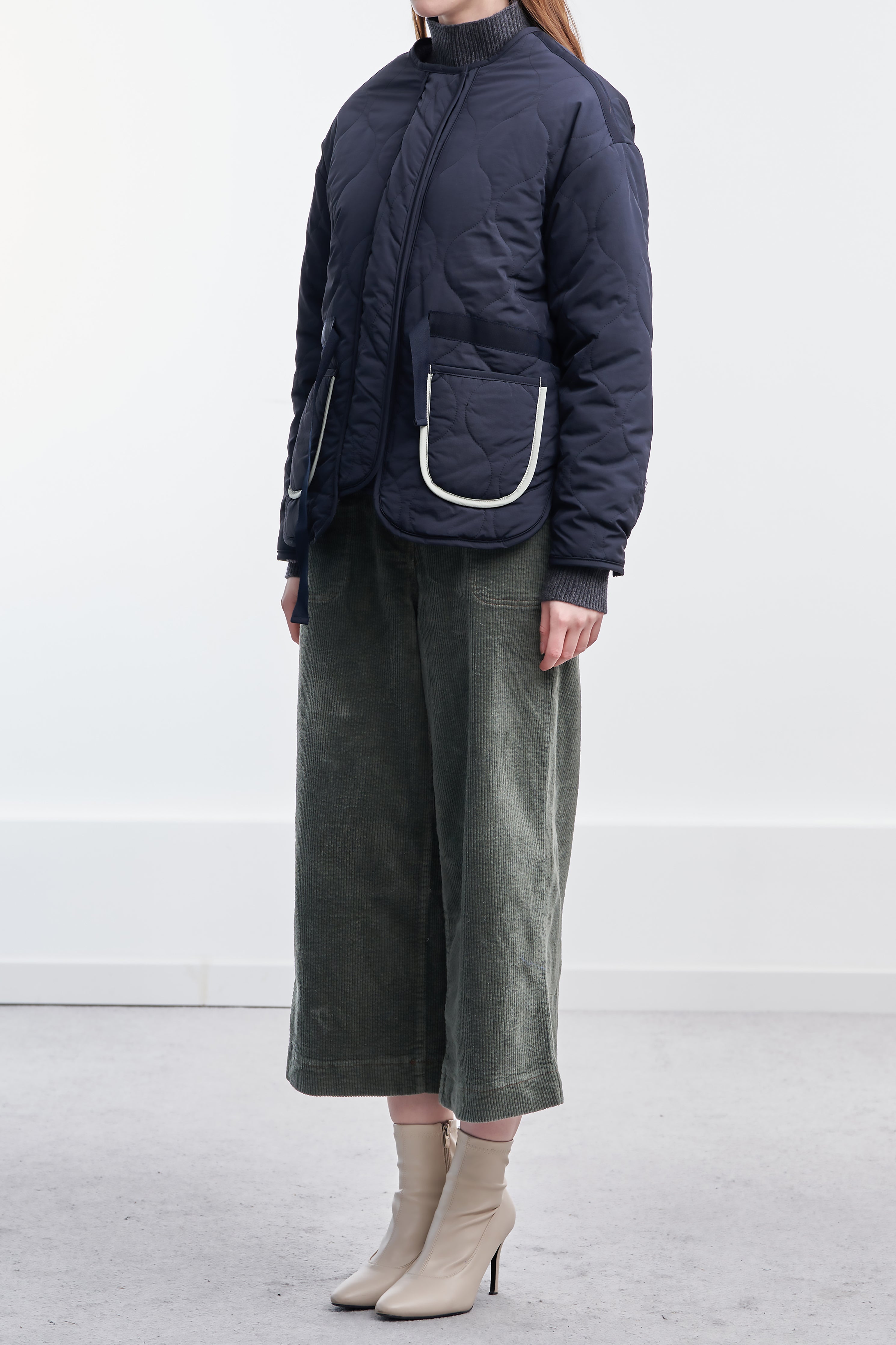 Front Pocket Cinched Waist Quilted Bomber Jacket