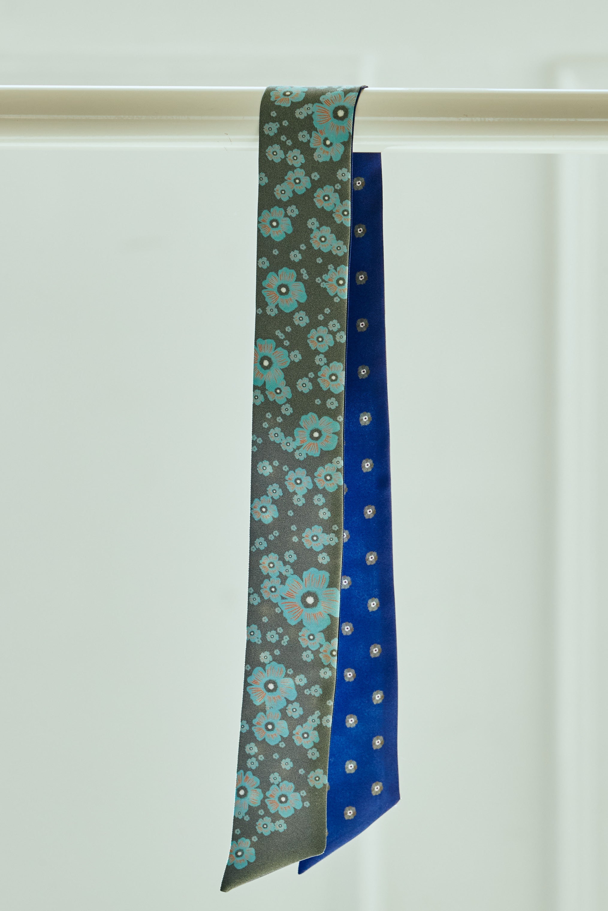 Twilly Silk Ribbon Scarf Short