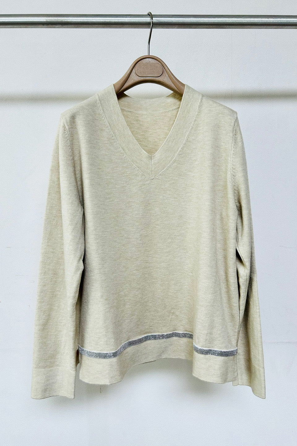 Cute spring knit top for women