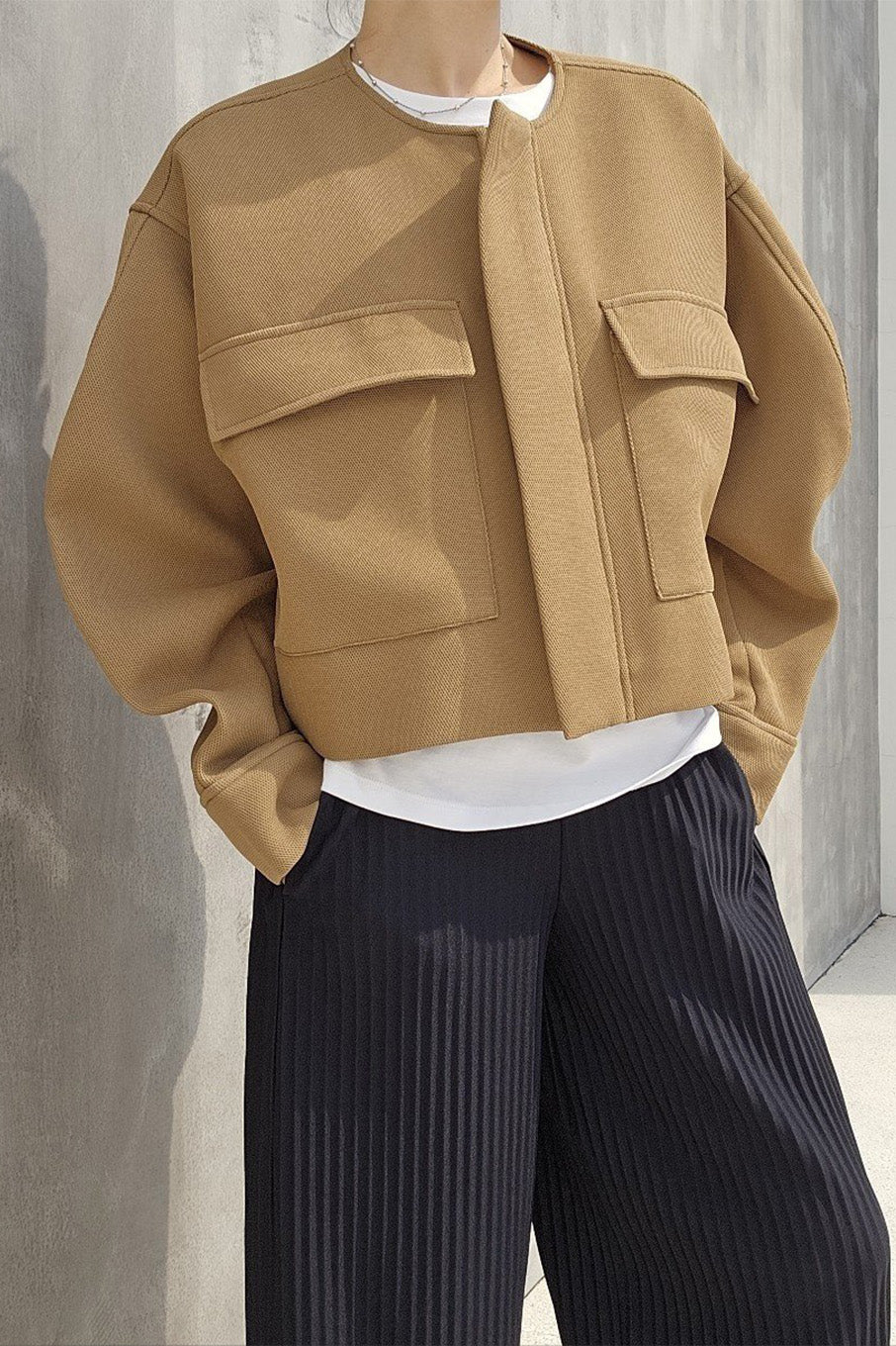 Big Front Pocket Round Neck Cropped Jacket
