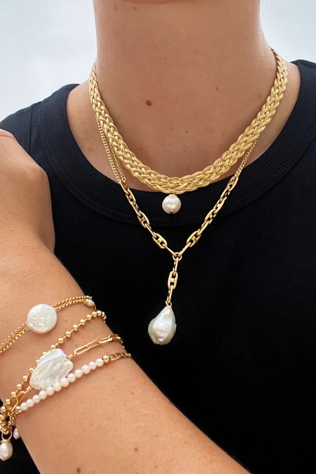 Delia Necklace