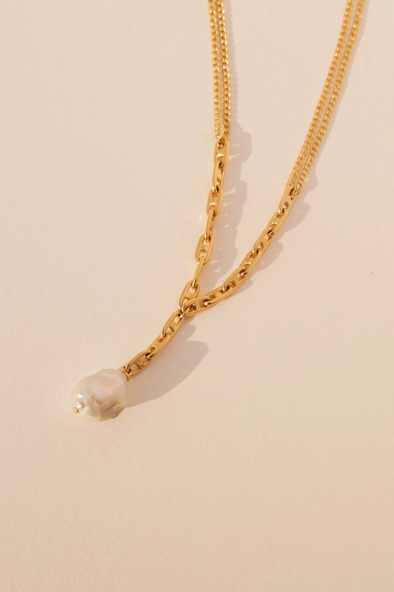 Delia Necklace