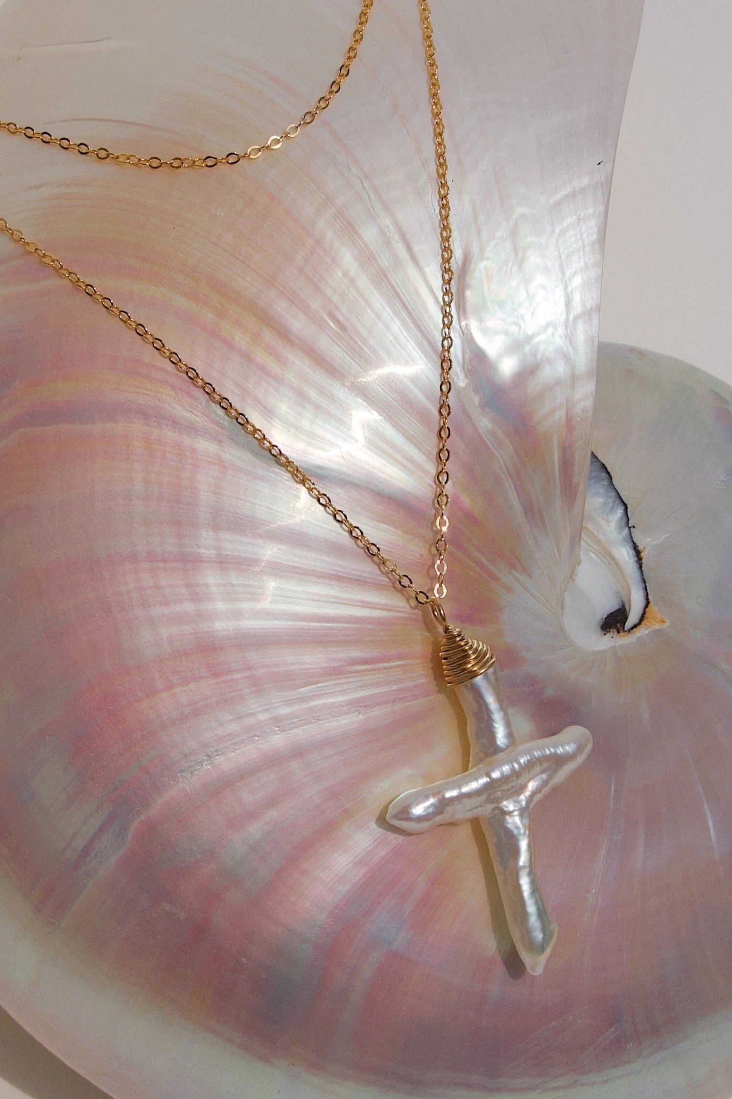 Gloria Pearl Cross Necklace