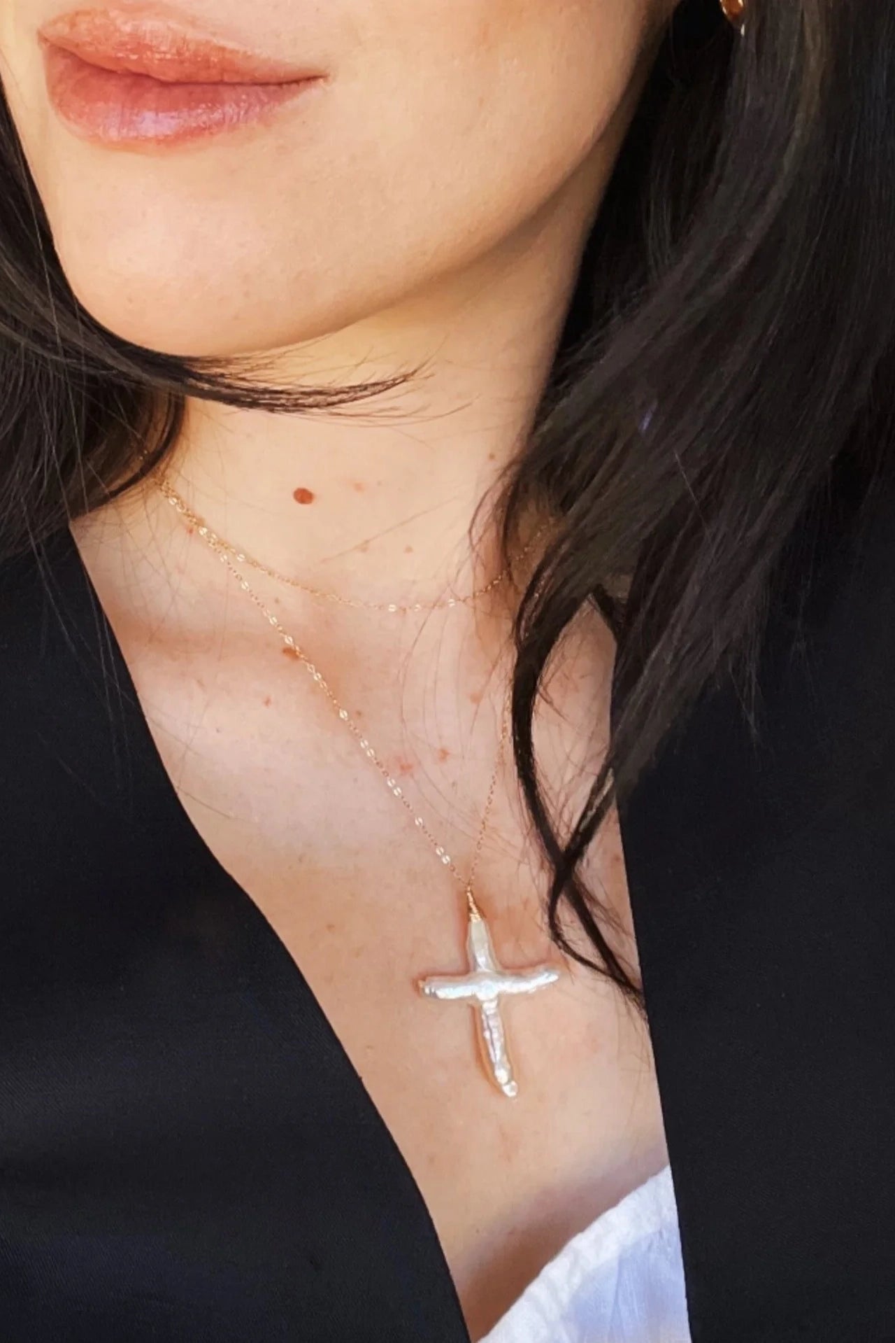 Gloria Pearl Cross Necklace