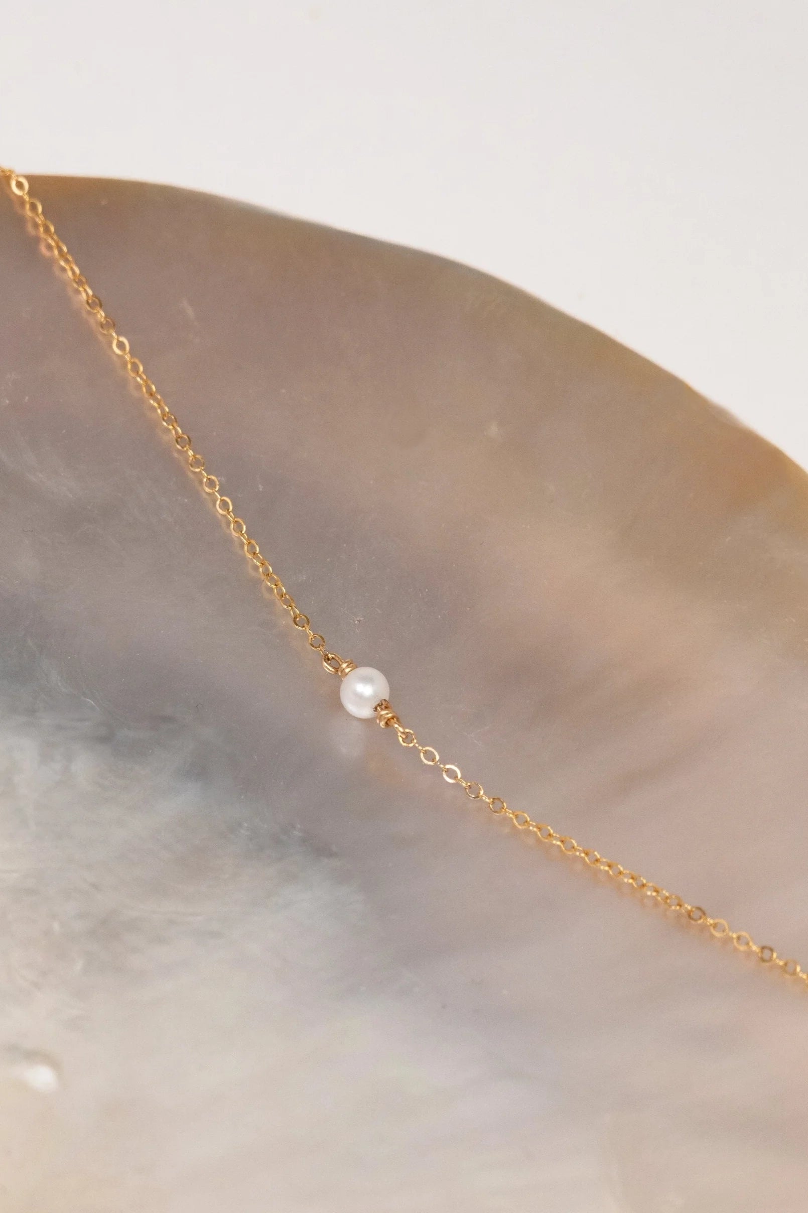 Mini Solo Pearl Bracelet