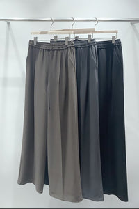 Elastic Waist Flowy Wide Leg Pants