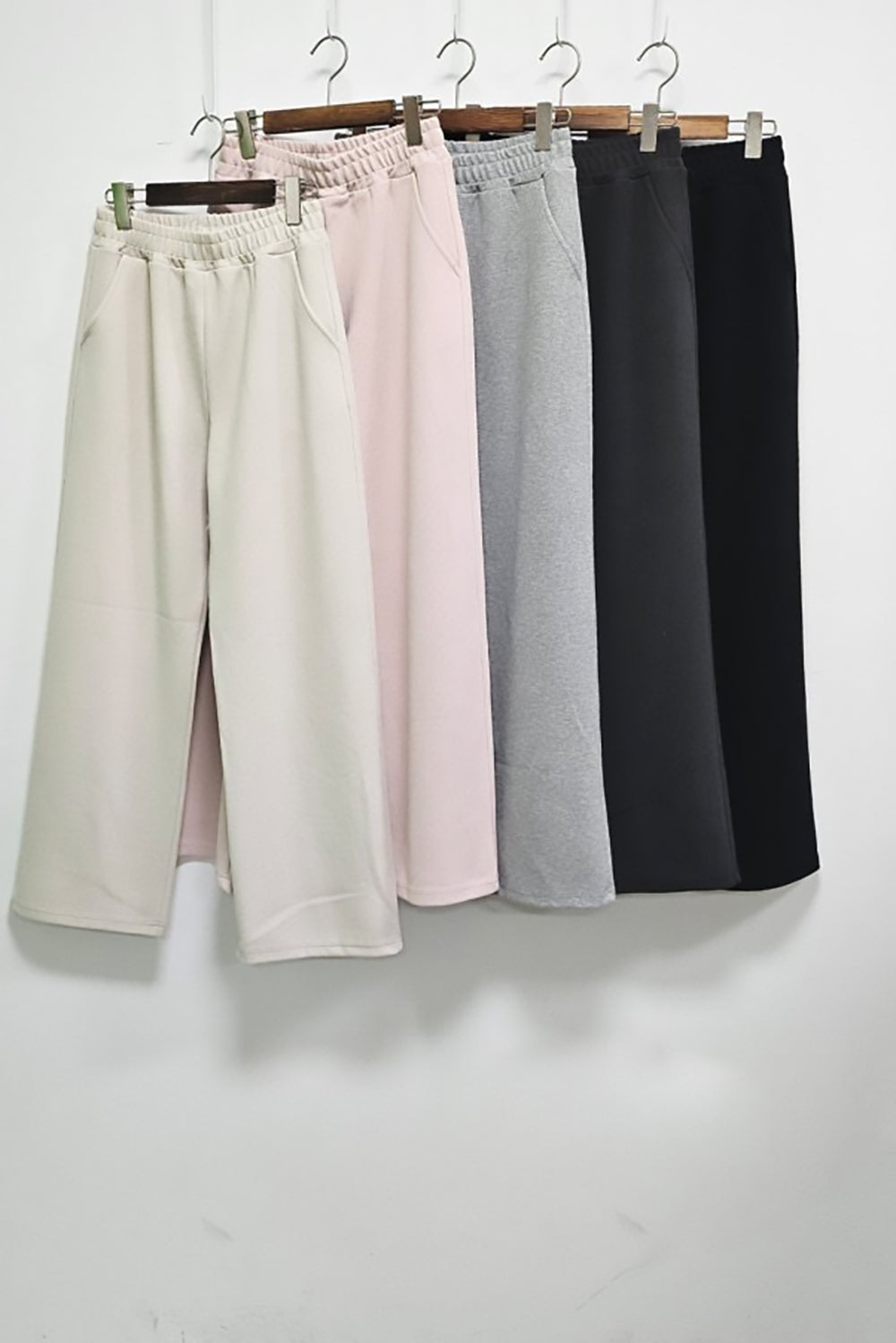 Mia Semi Wide Sweatpants