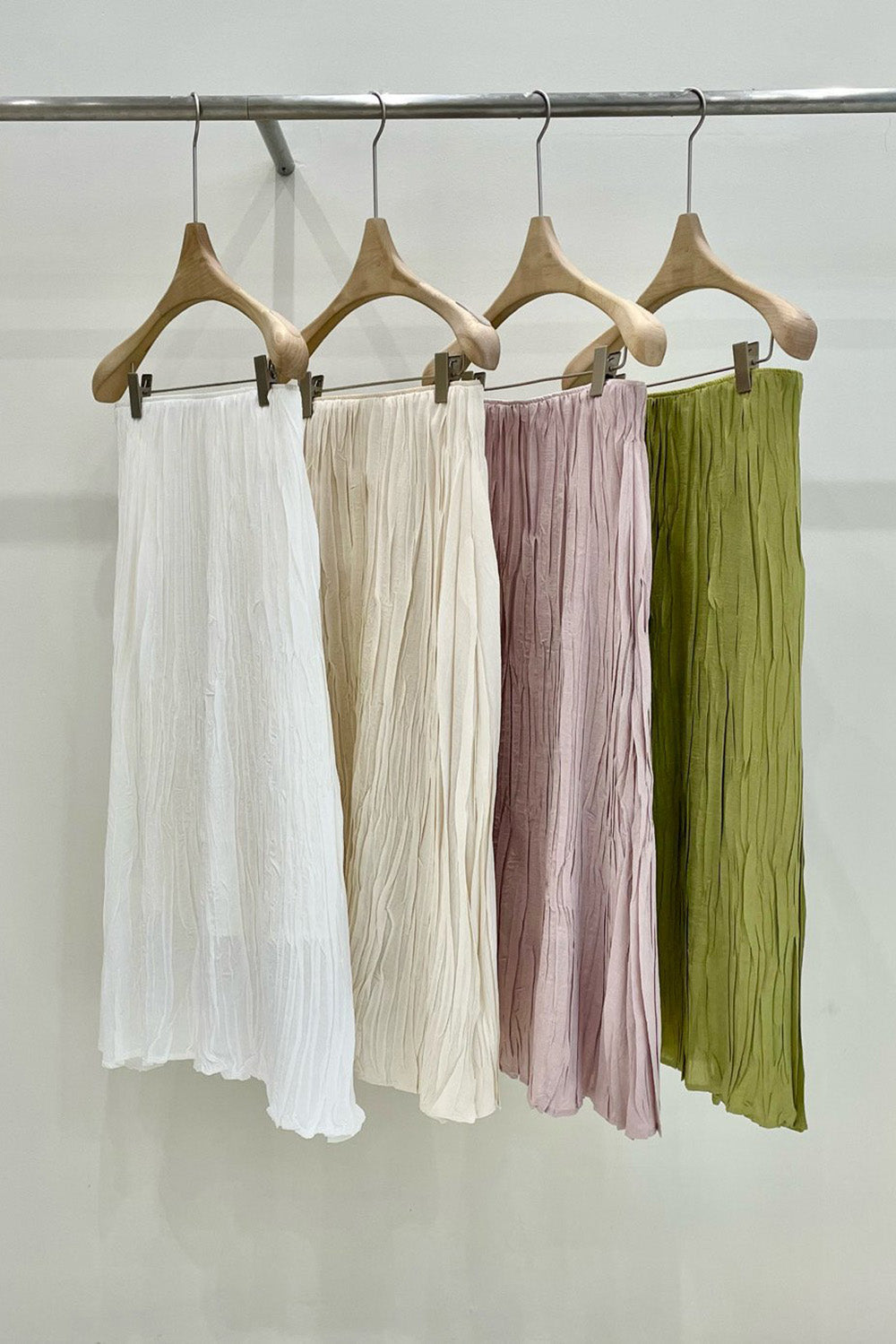 Pleated Linen Blend Midi Skirt