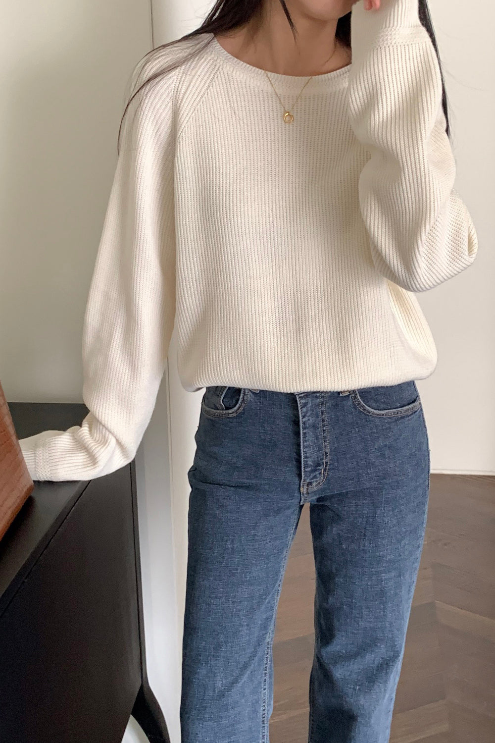 Semi Wide Hidden Banding Jeans