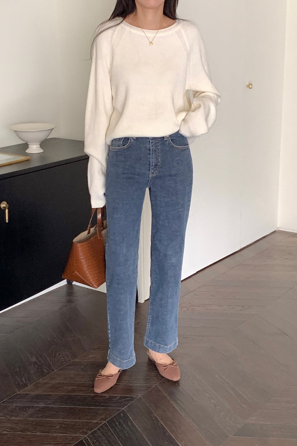 Semi Wide Hidden Banding Jeans