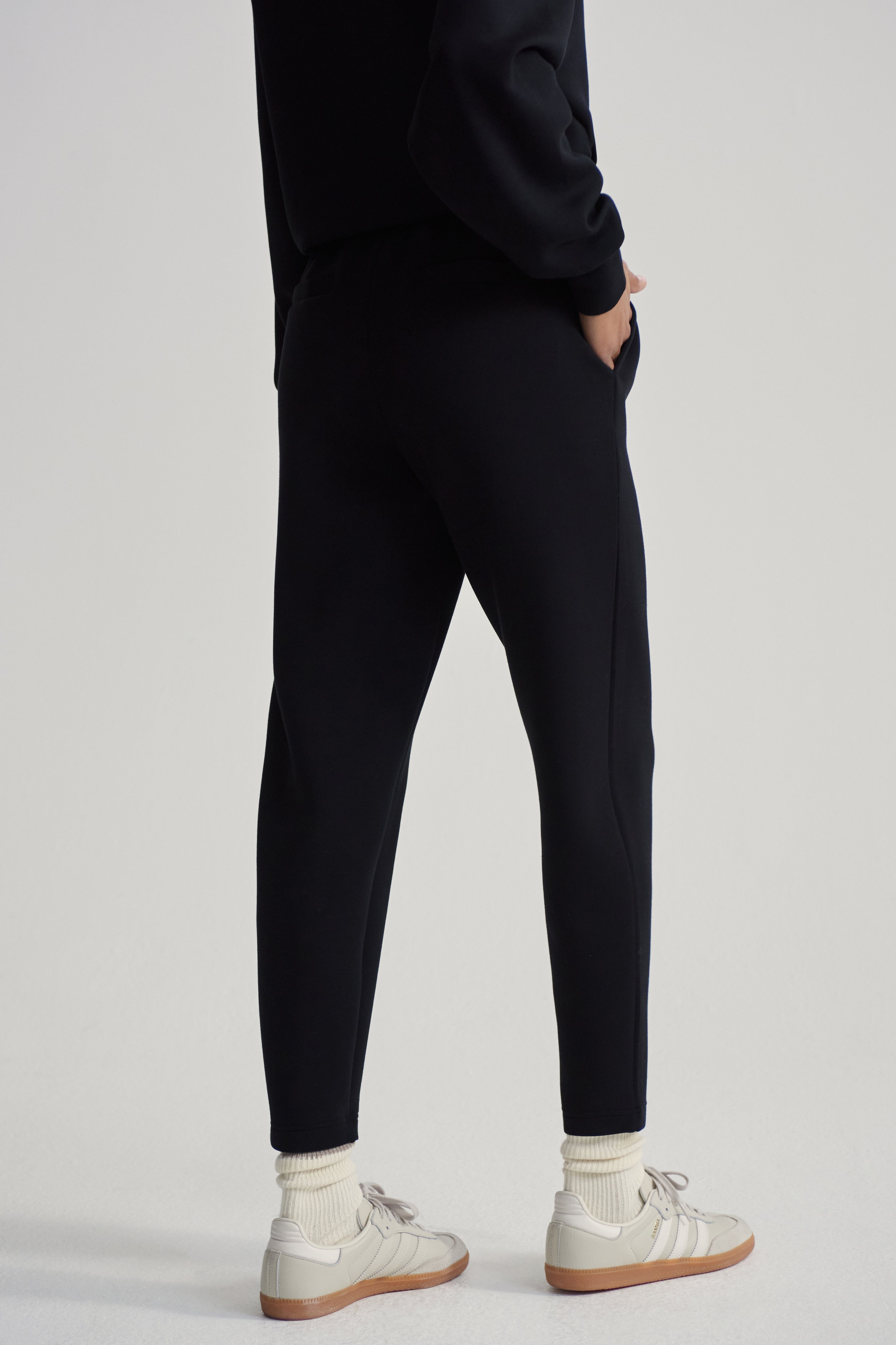 The Slim Pant