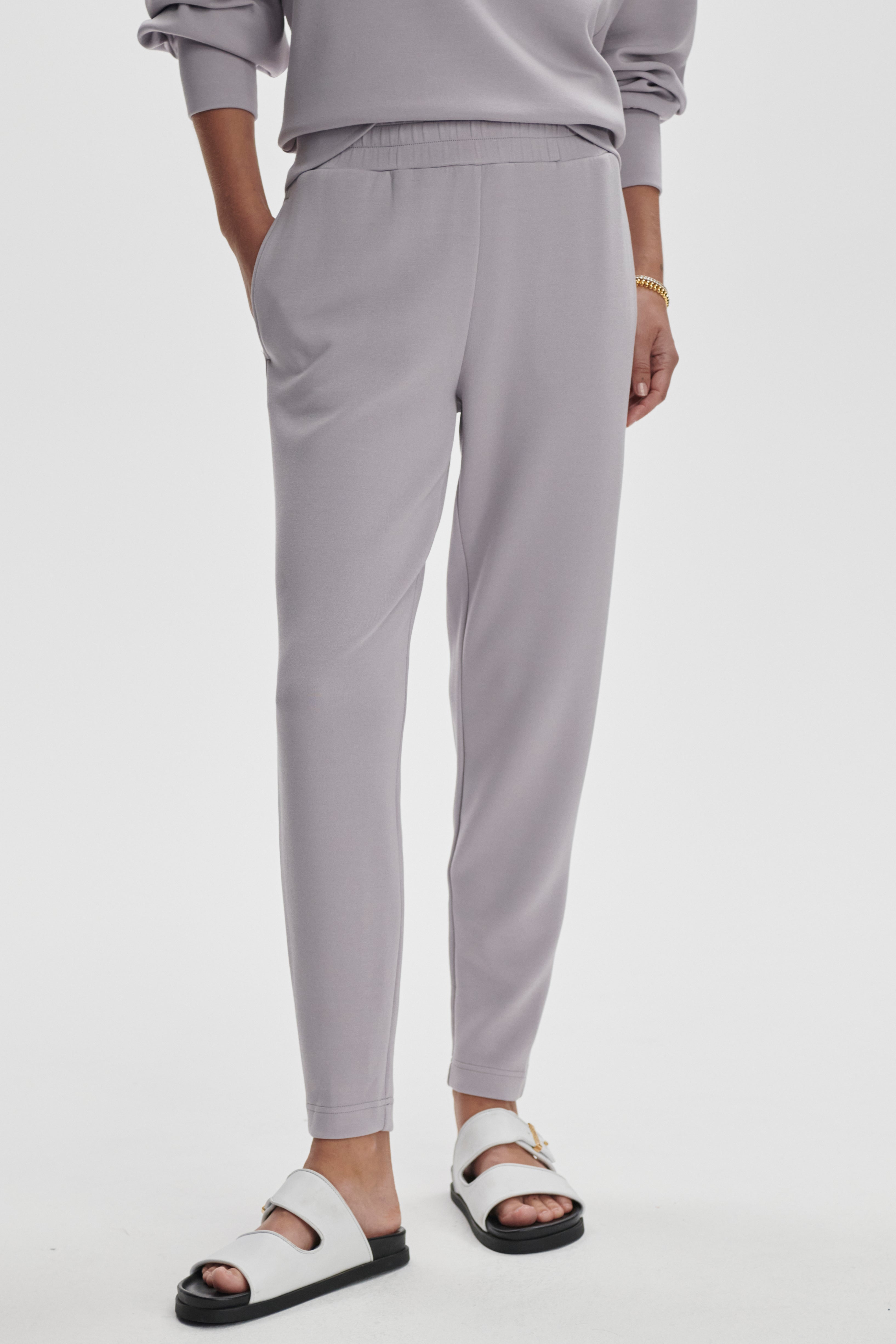 The Slim Pant