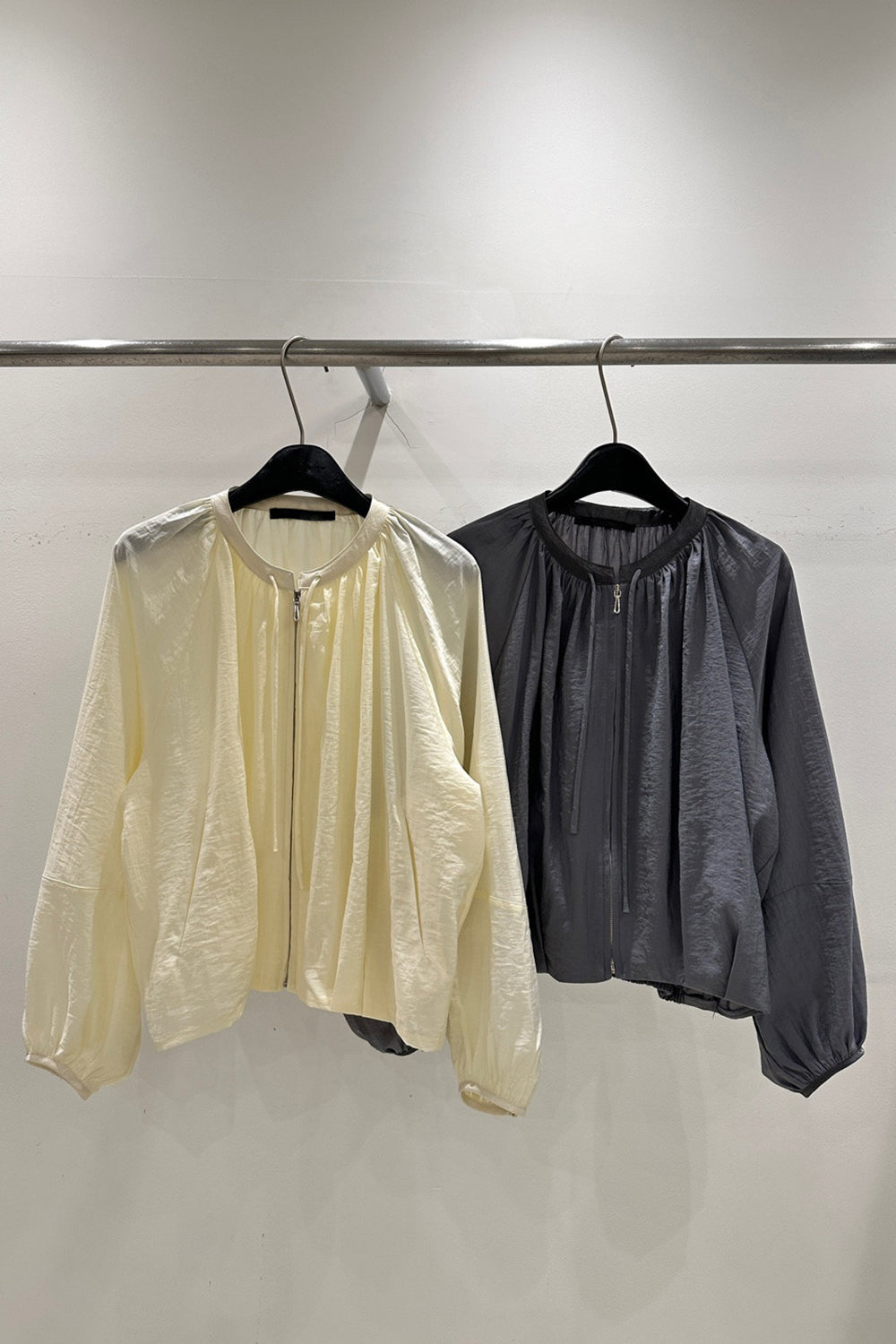 Adjustable Neckline Lightweight Jacket