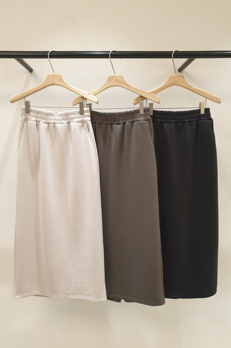 Eden Elastic Waist Midi Skirt