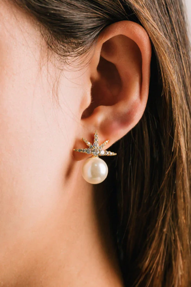 Cute pearl earrings 