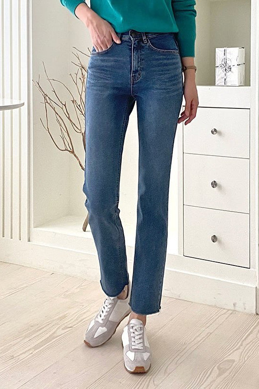 Fleece Lined Straight Fit Jeans 