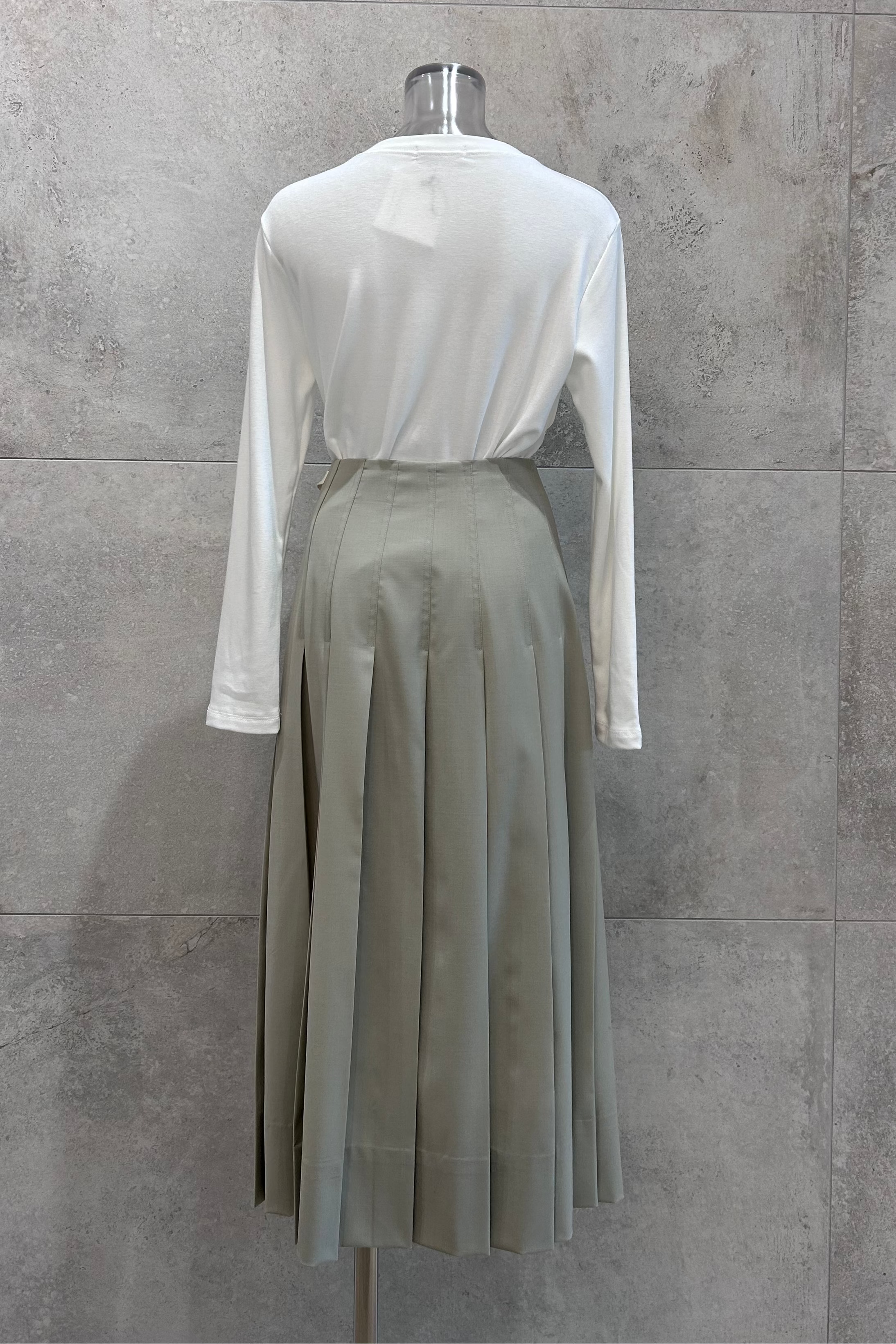 Shin Pleated Midi Skirt