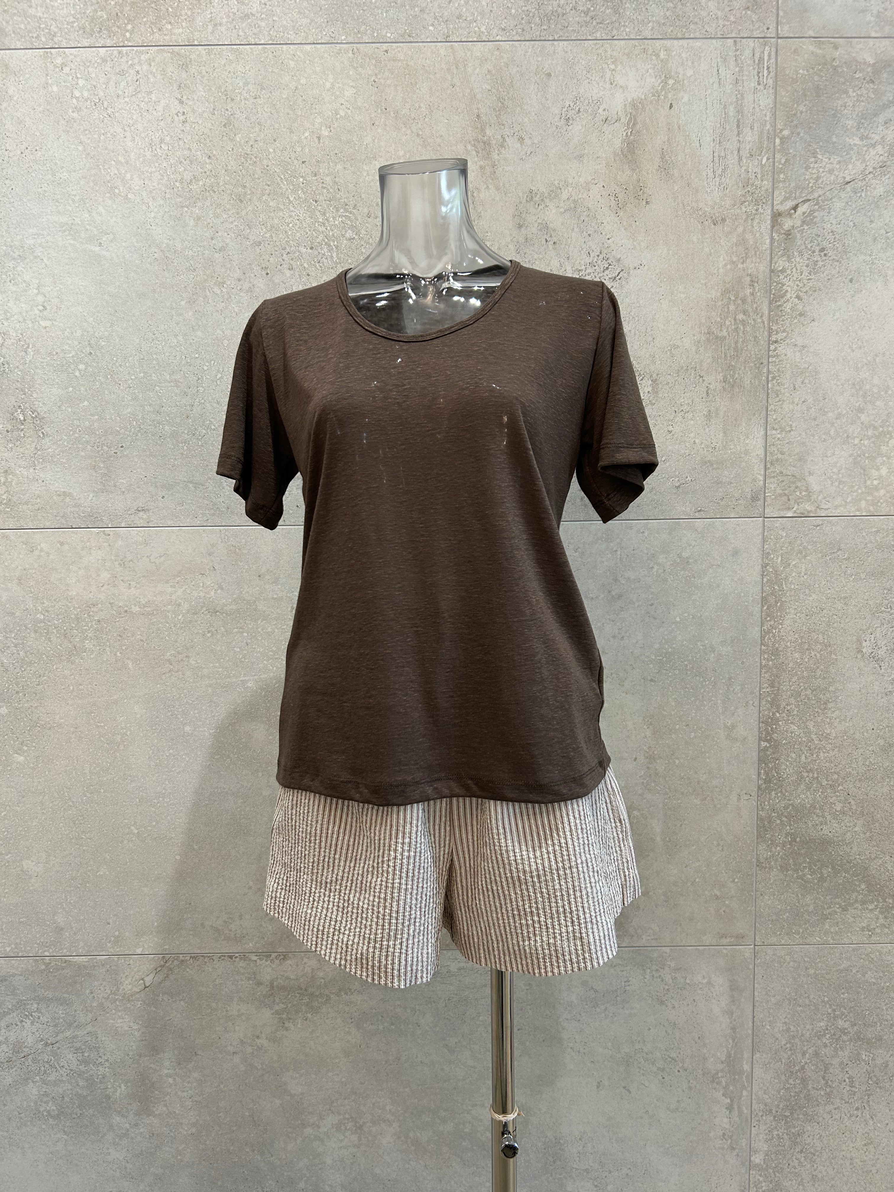 Linen U-Neck T-Shirt