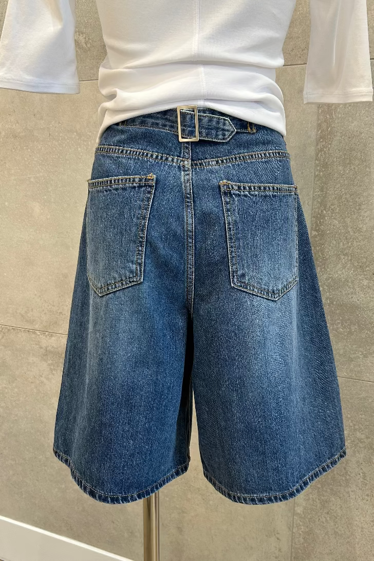 Back Buckle Bermuda Shorts
