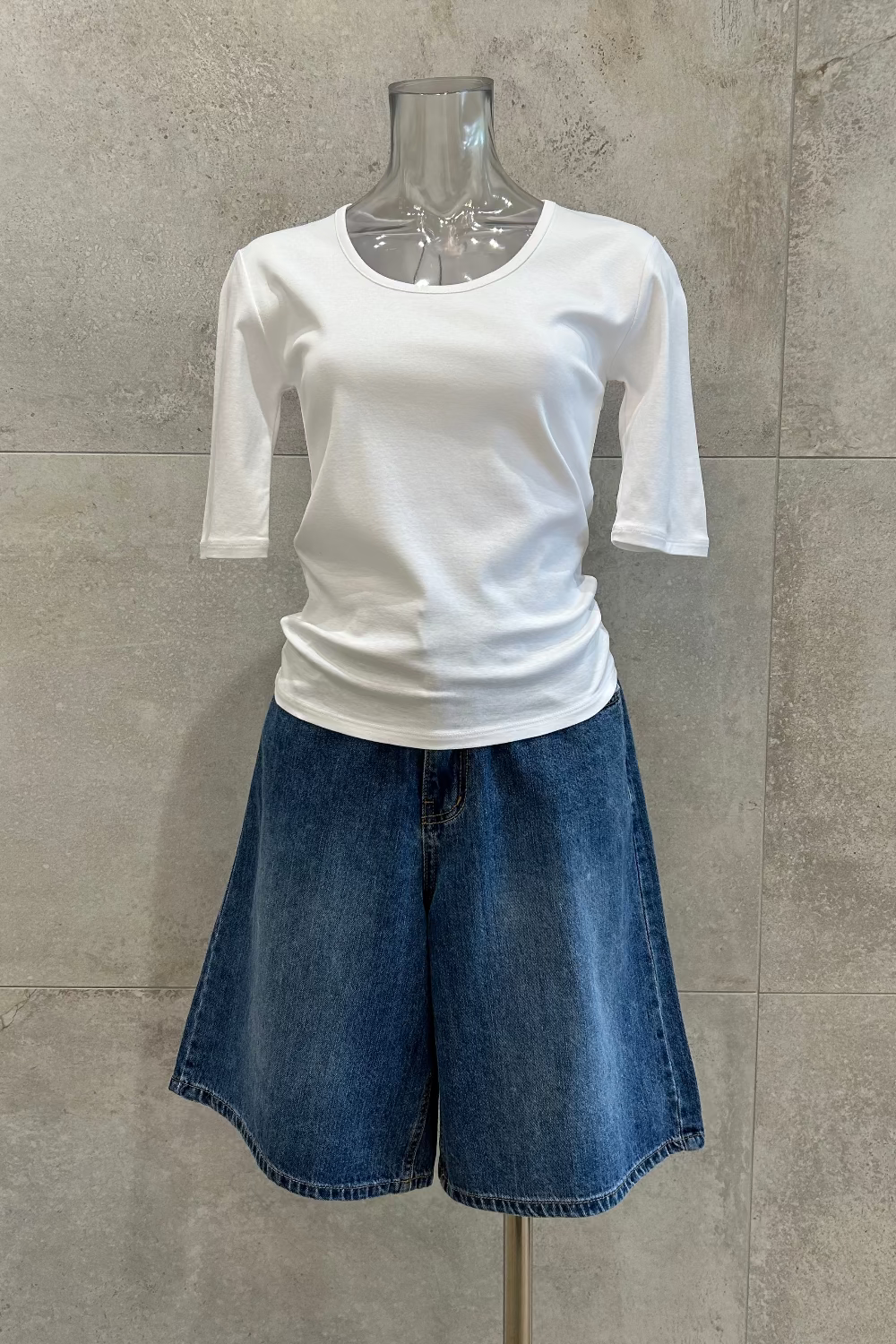 Back Buckle Bermuda Shorts