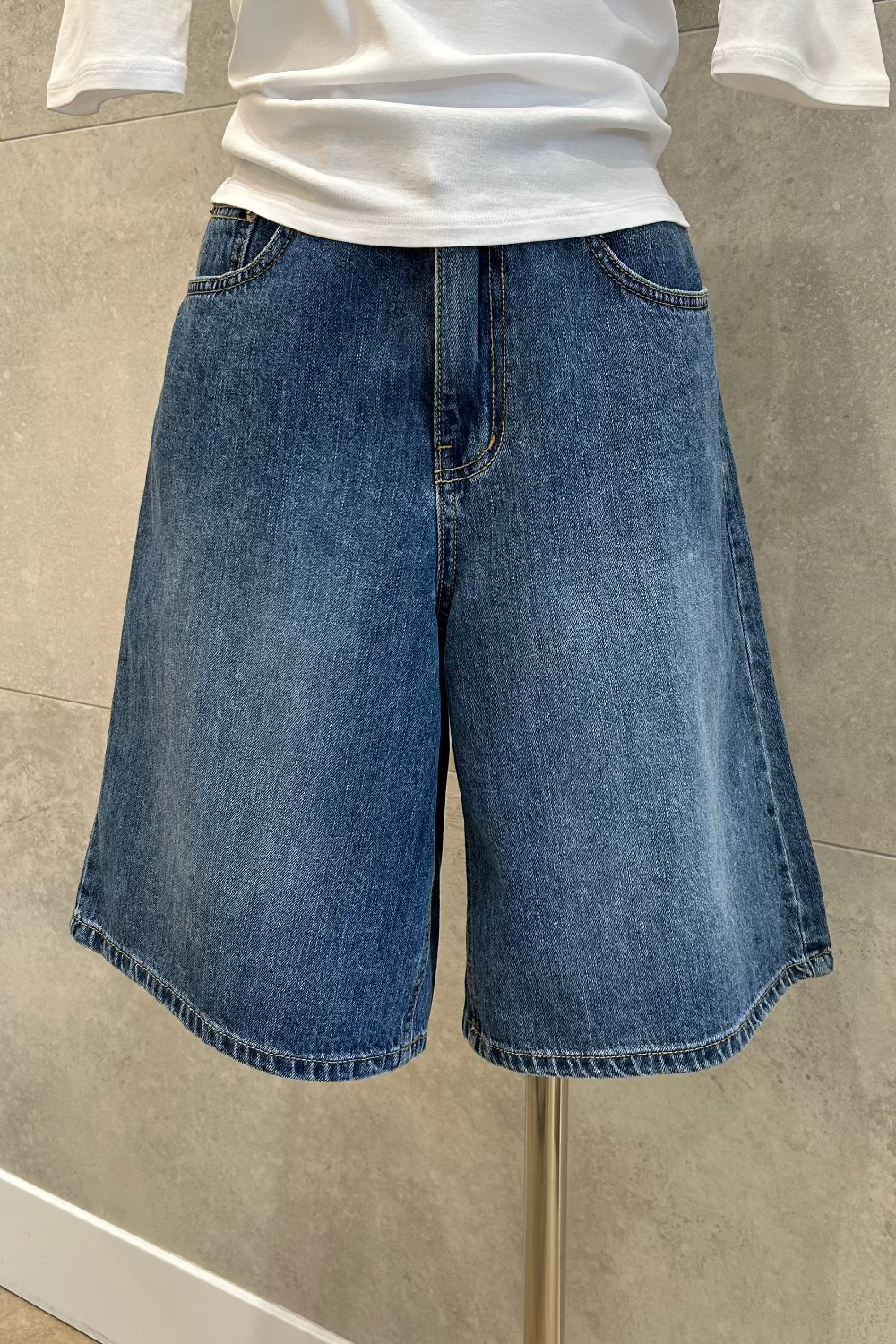 Back Buckle Bermuda Shorts
