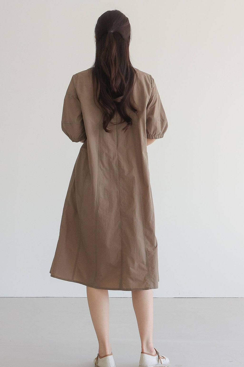 Crisp Short Sleeve Midi Dress