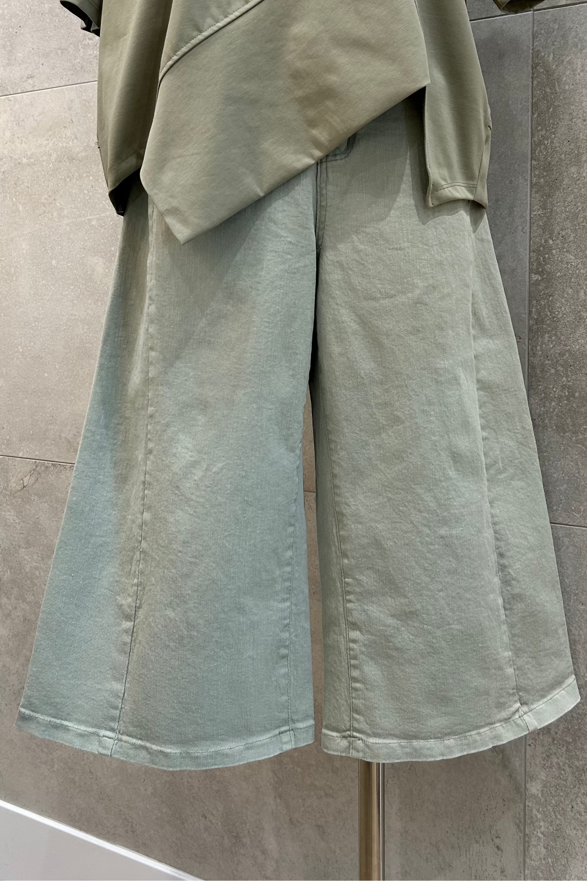 Washed Cropped Cotton Pants