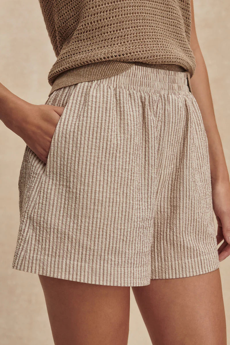 Darina Short 4