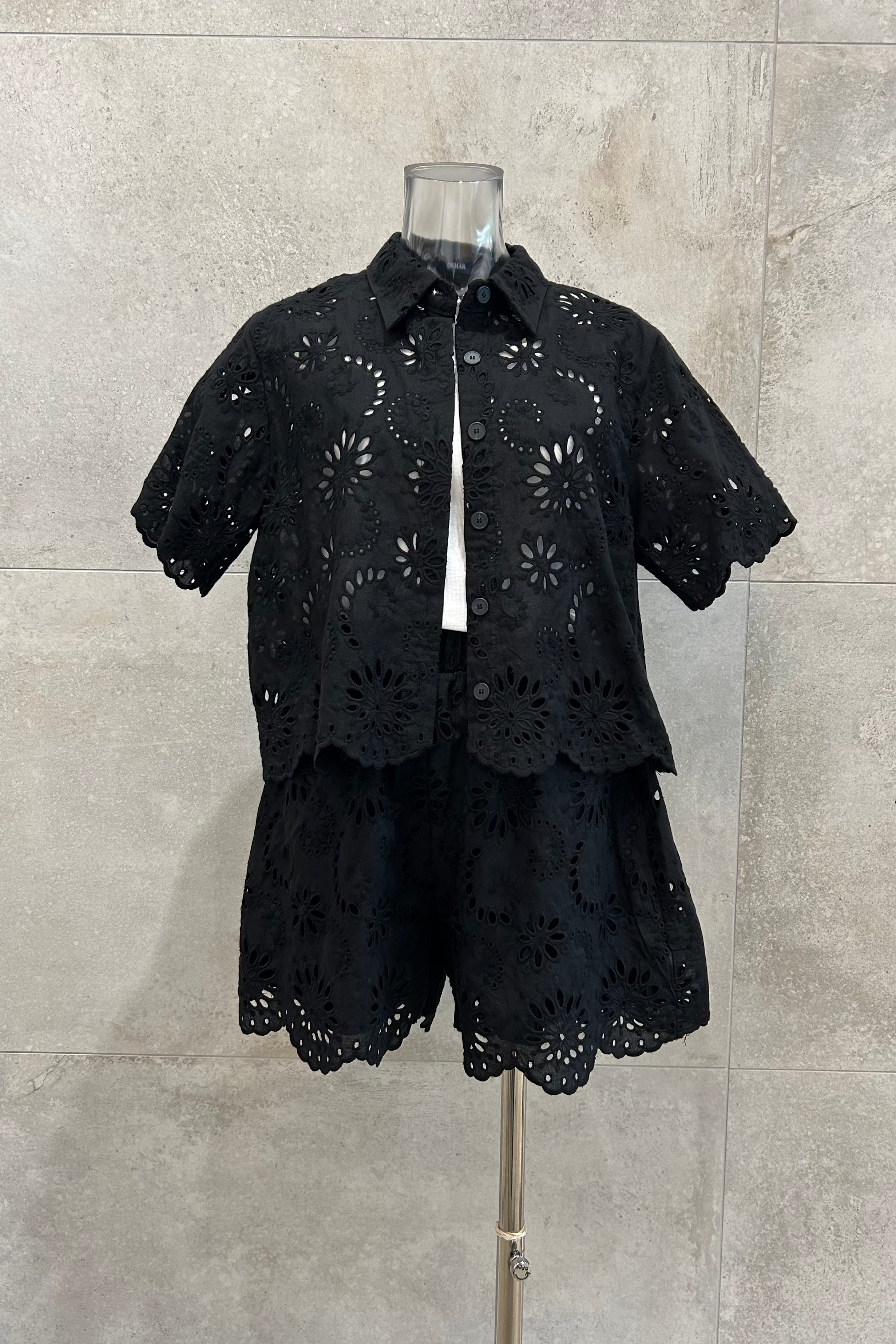 Eyelet Lace Pull On Shorts